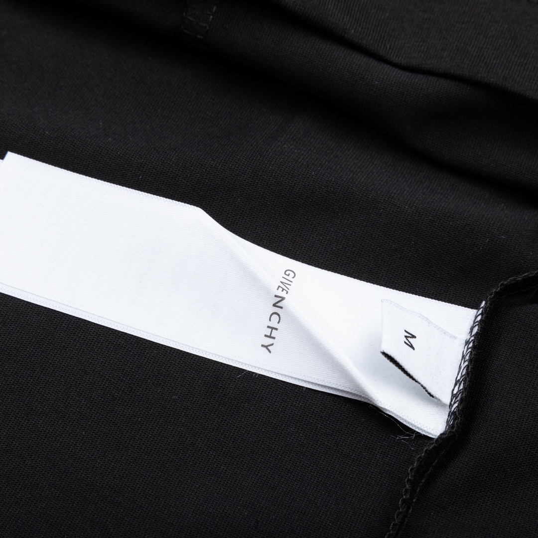 高版本Givenchy/纪梵希 错位字母印花短袖T恤