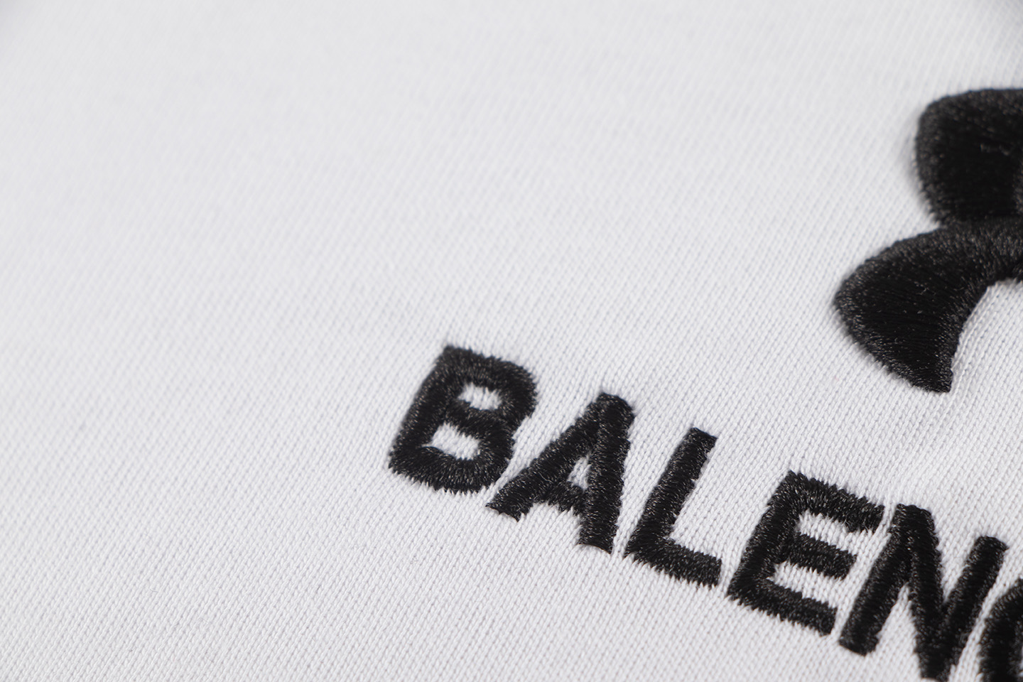 高版本BALENCIAGA/巴黎世家 x安德玛联名款重工刺绣字母短袖T恤