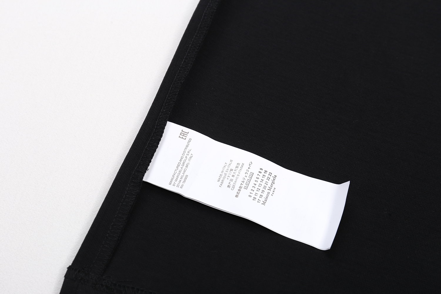 高版本MaisonMargiela/马吉拉 刺绣反字母logo短袖