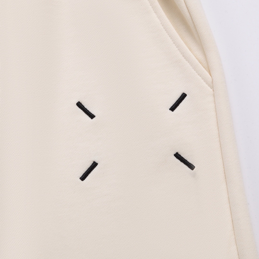 高版本MaisonMargiela/马吉拉 对角数字刺绣短裤