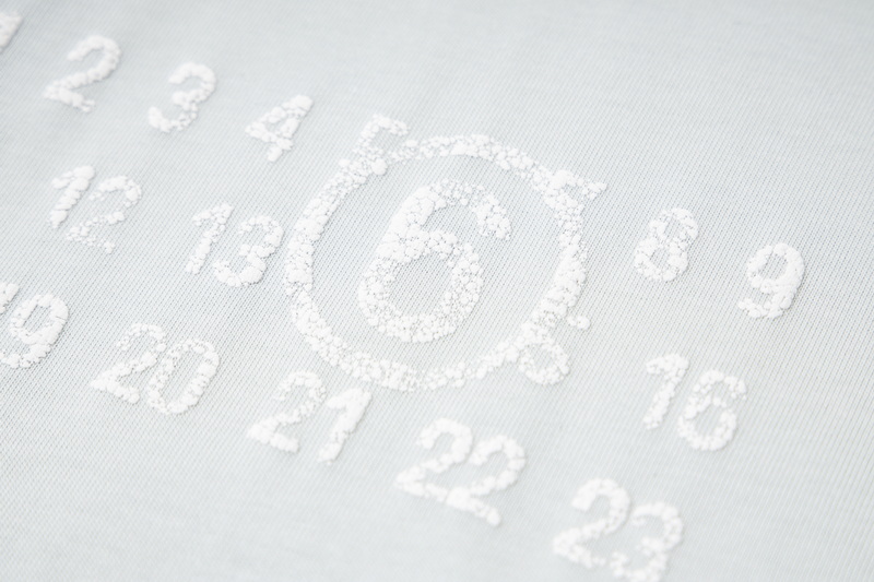 高版本MaisonMargiela/马吉拉 MM6发泡数字印花短袖