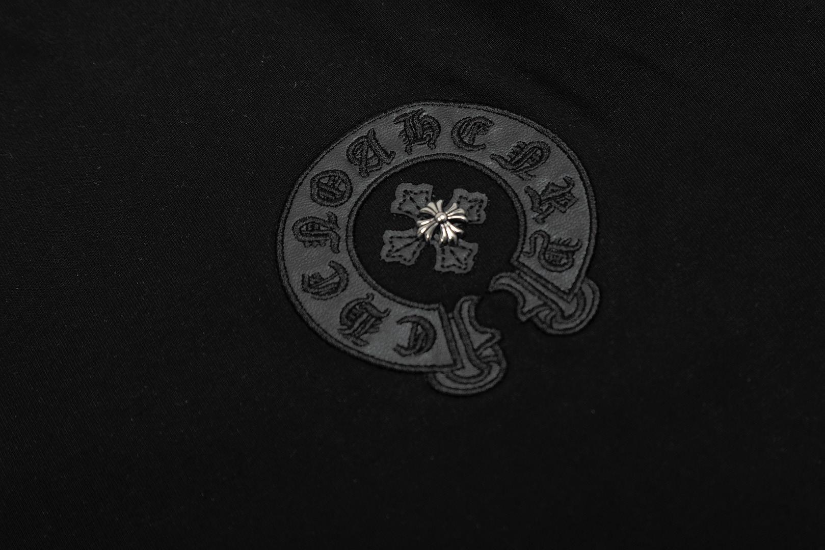高版本Chrome Hearts克罗心 刺绣皮标马蹄十字短袖