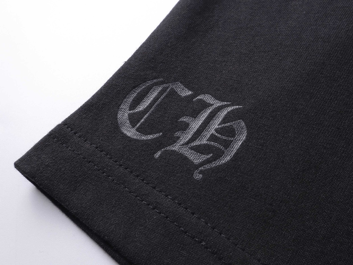 高版本Chrome Hearts克罗心 领口梵文印花短袖