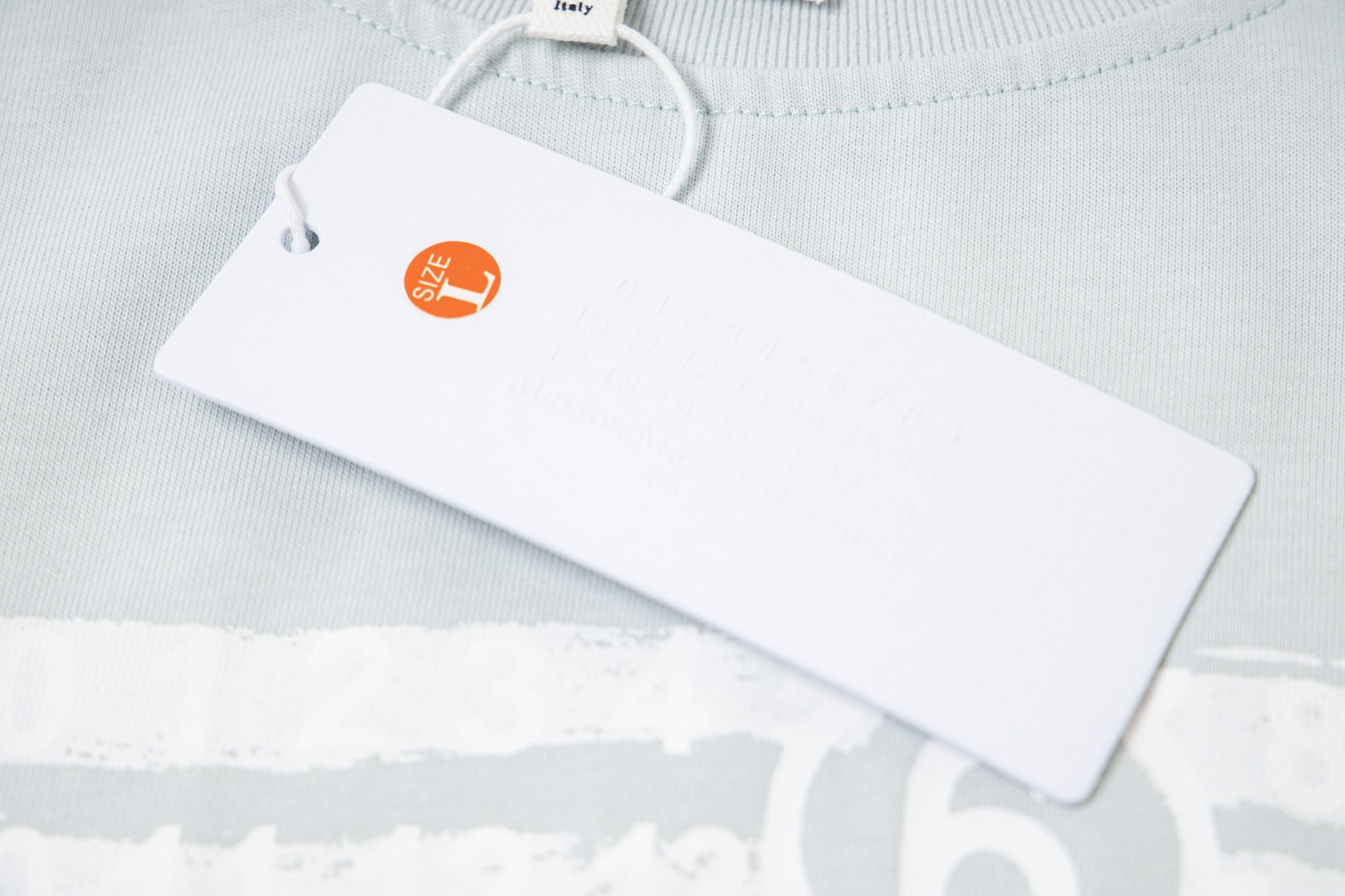 高版本MaisonMargiela/马吉拉 涂鸦数字印花短袖-Chinese UA Cheap High Quatity Brand Clothes Bags handbags Sneakers wholesale wholesaler seller from China Factory suppliers Fashion Clothing Shoes best Quality Beautiful Price 高版本MaisonMargiela/马吉拉 涂鸦数字印花短袖