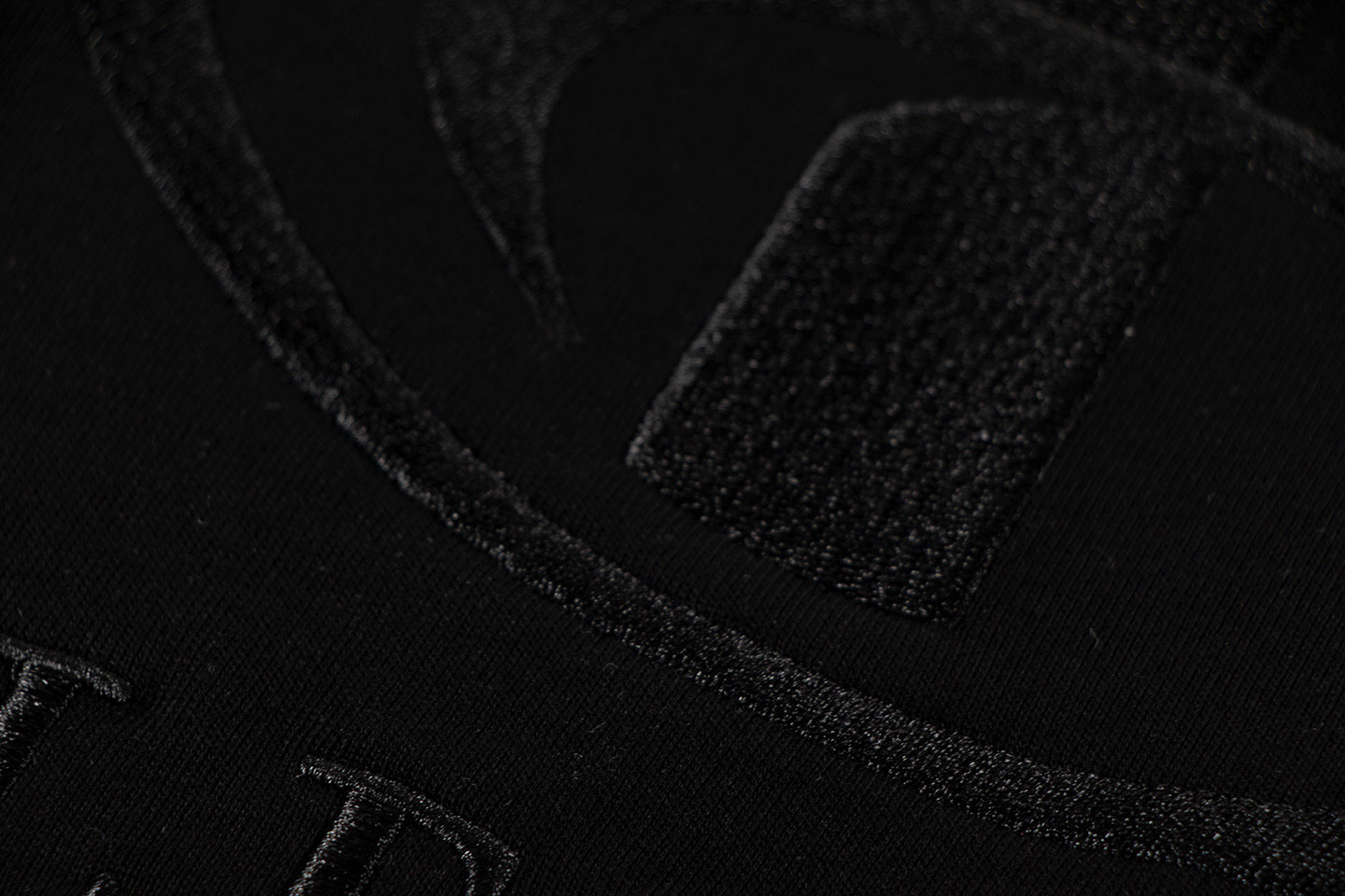 高版本BALENCIAGA/巴黎世家 重工刺绣字母短袖T恤 前后刺绣-Chinese UA Cheap High Quatity Brand Clothes Bags handbags Sneakers wholesale wholesaler seller from China Factory suppliers Fashion Clothing Shoes best Quality Beautiful Price 高版本BALENCIAGA/巴黎世家 重工刺绣字母短袖T恤 前后刺绣