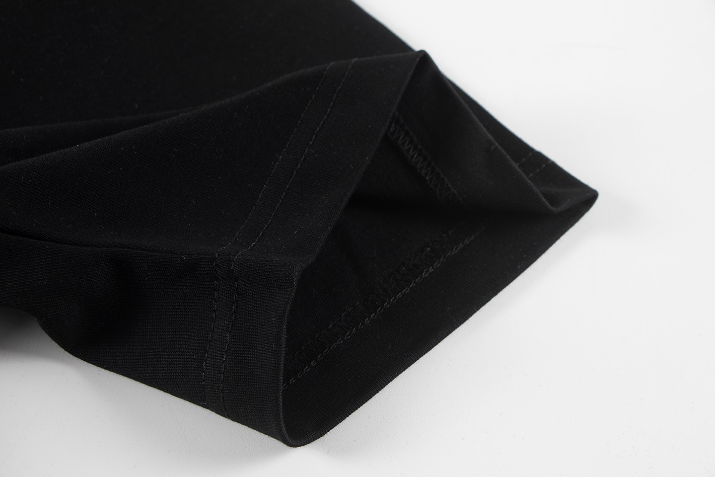 高版本Givenchy/纪梵希 重工刺绣短袖-Chinese UA Cheap High Quatity Brand Clothes Bags handbags Sneakers wholesale wholesaler seller from China Factory suppliers Fashion Clothing Shoes best Quality Beautiful Price 高版本Givenchy/纪梵希 重工刺绣短袖