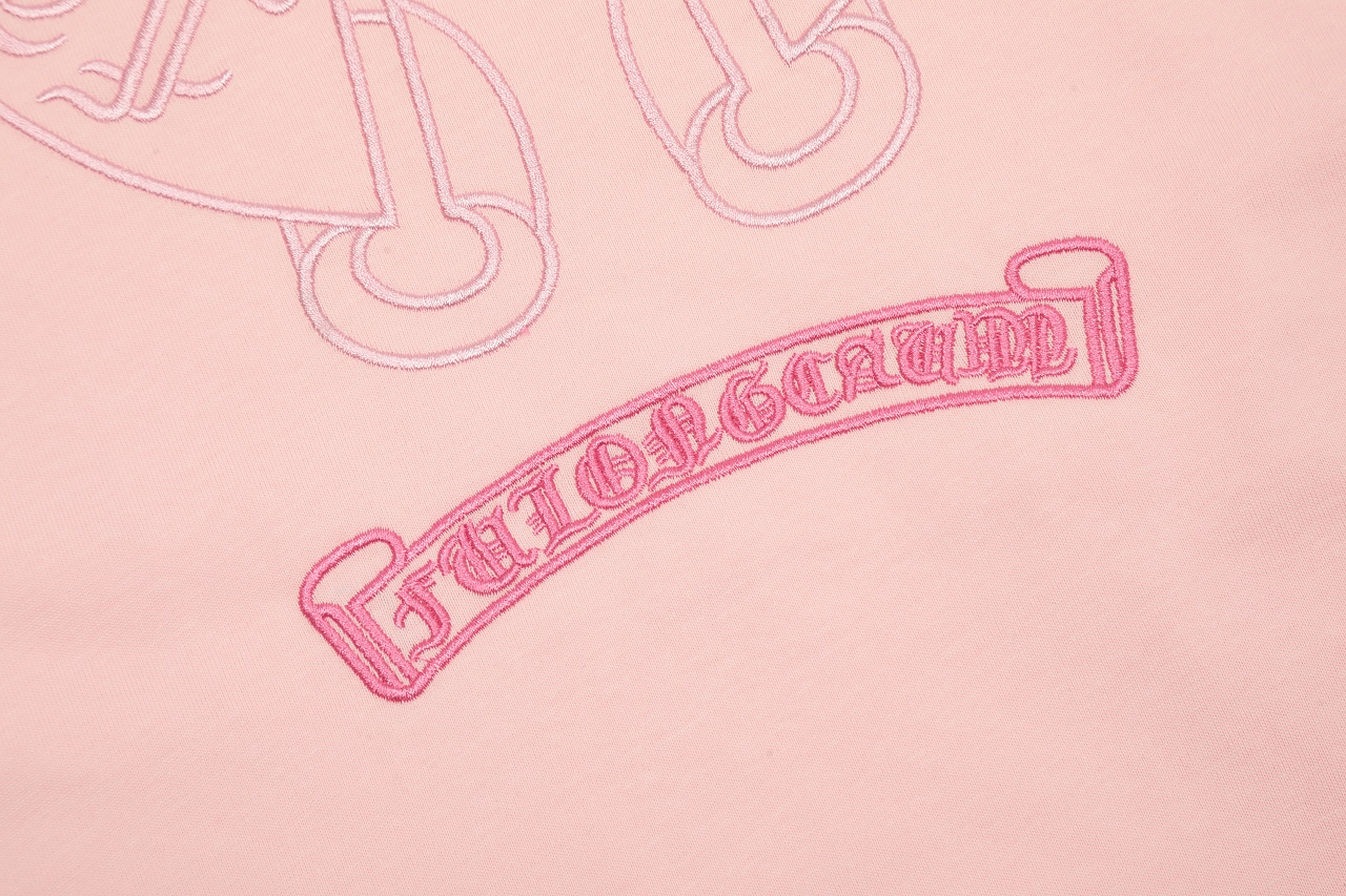 高版本Chrome Hearts克罗心 粉色贴皮刺绣马蹄小铁标短袖-莆田鞋,莆田鞋货源,高仿鞋,高仿鞋货源,安福档口,莆田高仿鞋,莆田鞋批发,高仿鞋批发,莆田高仿运动鞋,高仿运动鞋,莆田运动鞋 高版本Chrome Hearts克罗心 粉色贴皮刺绣马蹄小铁标短袖