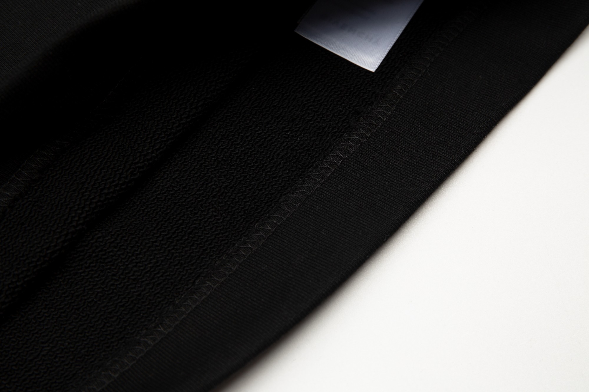 高版本Givenchy纪梵希 4G字母重工刺绣短裤