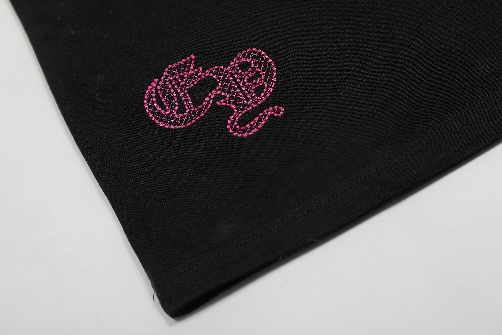 高版本Chrome Hearts克罗心 网格刺绣刺绣短袖-Chinese UA Cheap High Quatity Brand Clothes Bags handbags Sneakers wholesale wholesaler seller from China Factory suppliers Fashion Clothing Shoes best Quality Beautiful Price 高版本Chrome Hearts克罗心 网格刺绣刺绣短袖