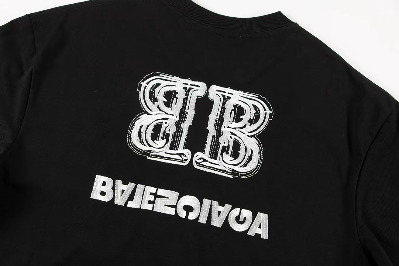 高版本BALENCIAGA/巴黎世家 反字母刺绣短袖T恤