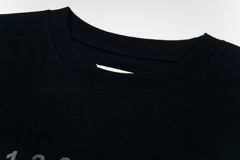 高版本MaisonMargiela/马吉拉 暗黑数字印花短袖