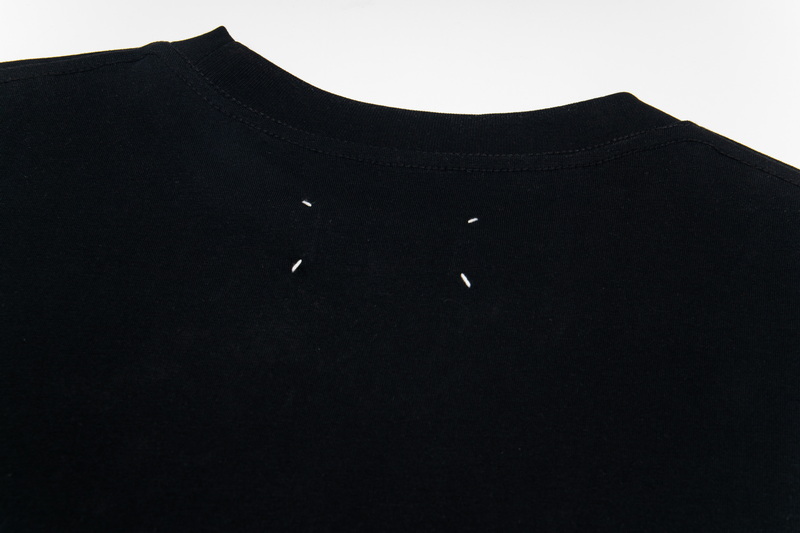 高版本MaisonMargiela/马吉拉 暗黑数字印花短袖