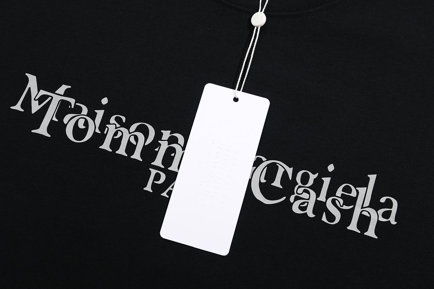 高版本MaisonMargiela/马吉拉 x Tommy Cash联名款数字印花短袖