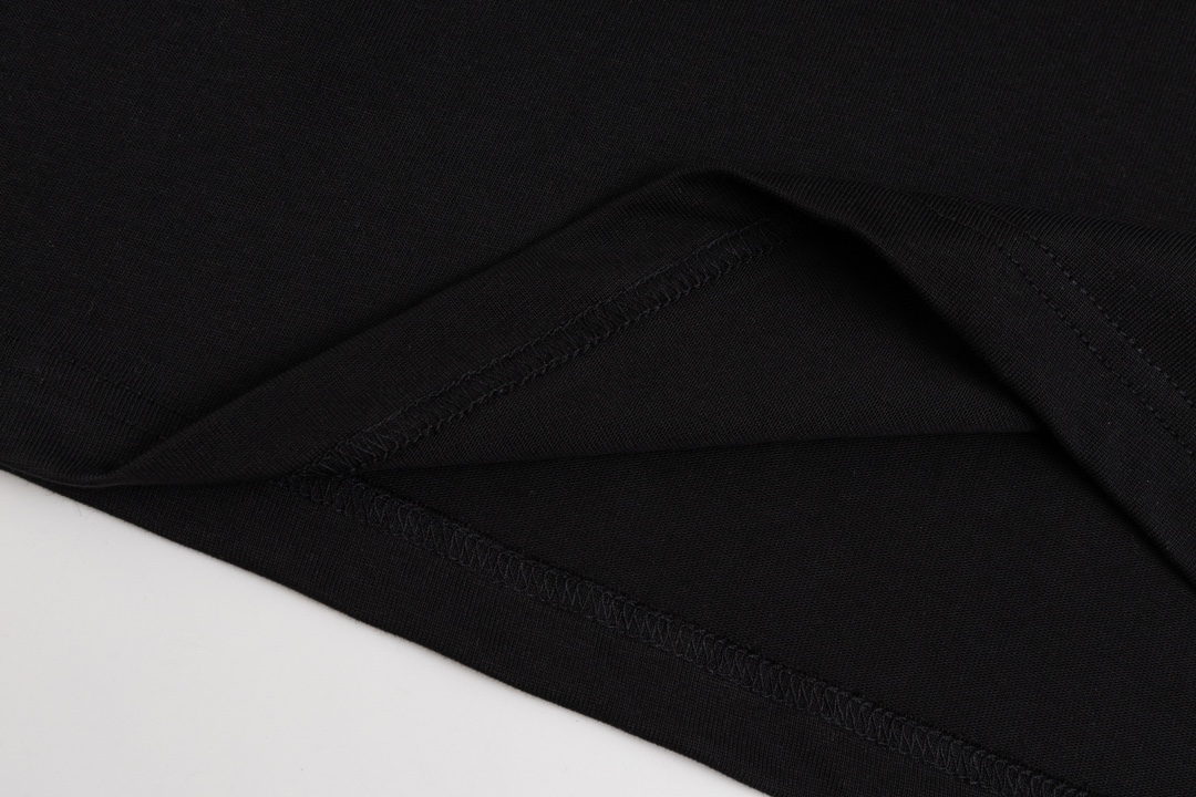 高版本Chrome Hearts克罗心 金属+烫钻十字短袖-Chinese UA Cheap High Quatity Brand Clothes Bags handbags Sneakers wholesale wholesaler seller from China Factory suppliers Fashion Clothing Shoes best Quality Beautiful Price 高版本Chrome Hearts克罗心 金属+烫钻十字短袖