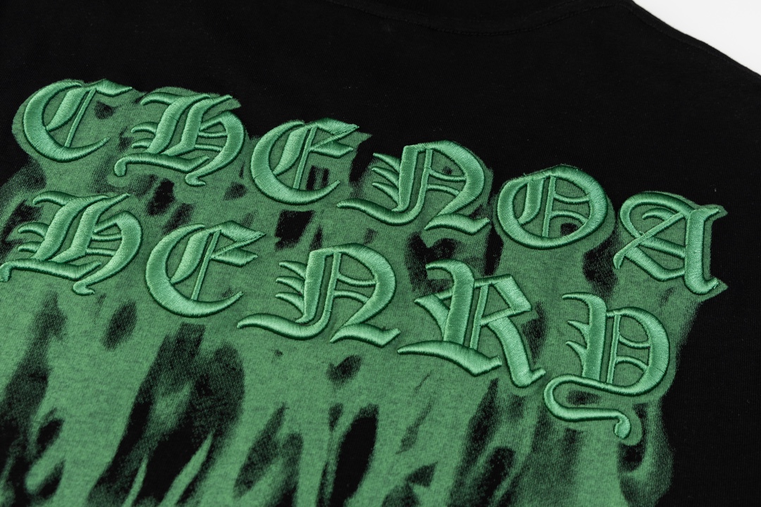 高版本Chrome Hearts克罗心 幻影梵文重工刺绣短袖-Chinese UA Cheap High Quatity Brand Clothes Bags handbags Sneakers wholesale wholesaler seller from China Factory suppliers Fashion Clothing Shoes best Quality Beautiful Price 高版本Chrome Hearts克罗心 幻影梵文重工刺绣短袖