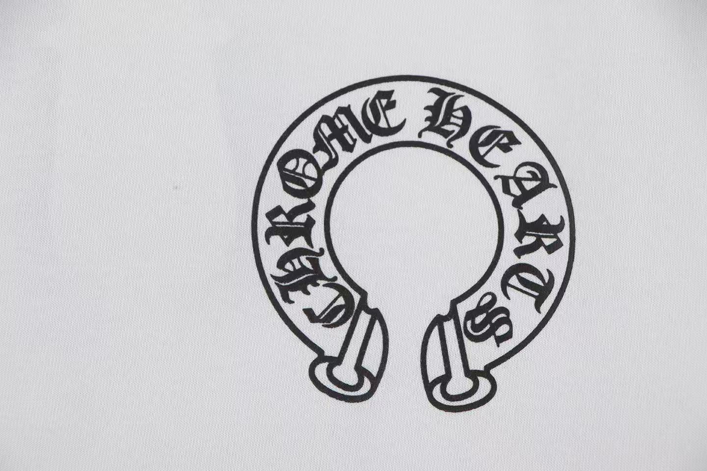 高版本Chrome Hearts克罗心 渐变马蹄十字印花短袖-Chinese UA Cheap High Quatity Brand Clothes Bags handbags Sneakers wholesale wholesaler seller from China Factory suppliers Fashion Clothing Shoes best Quality Beautiful Price 高版本Chrome Hearts克罗心 渐变马蹄十字印花短袖