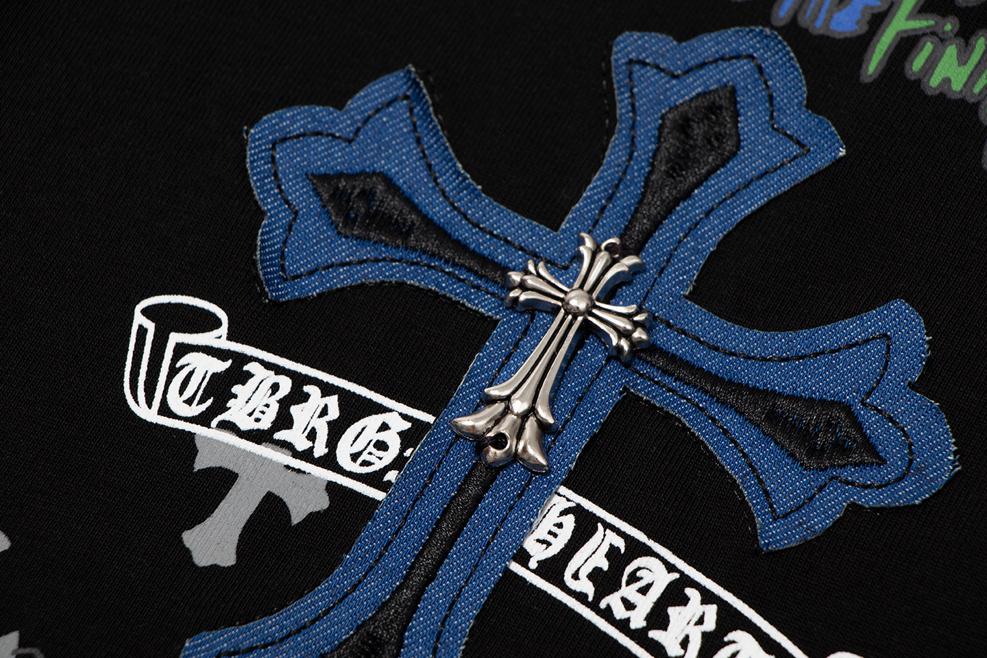 高版本Chrome Hearts克罗心 贴布+金属十字架短袖-High Quatity Cheap Brand wholesale wholesaler seller Clothes Bags handbags Sneakers Top Fashion Clothing Shoes from China Factory Chinese suppliers best Quality Beautiful Price 高版本Chrome Hearts克罗心 贴布+金属十字架短袖