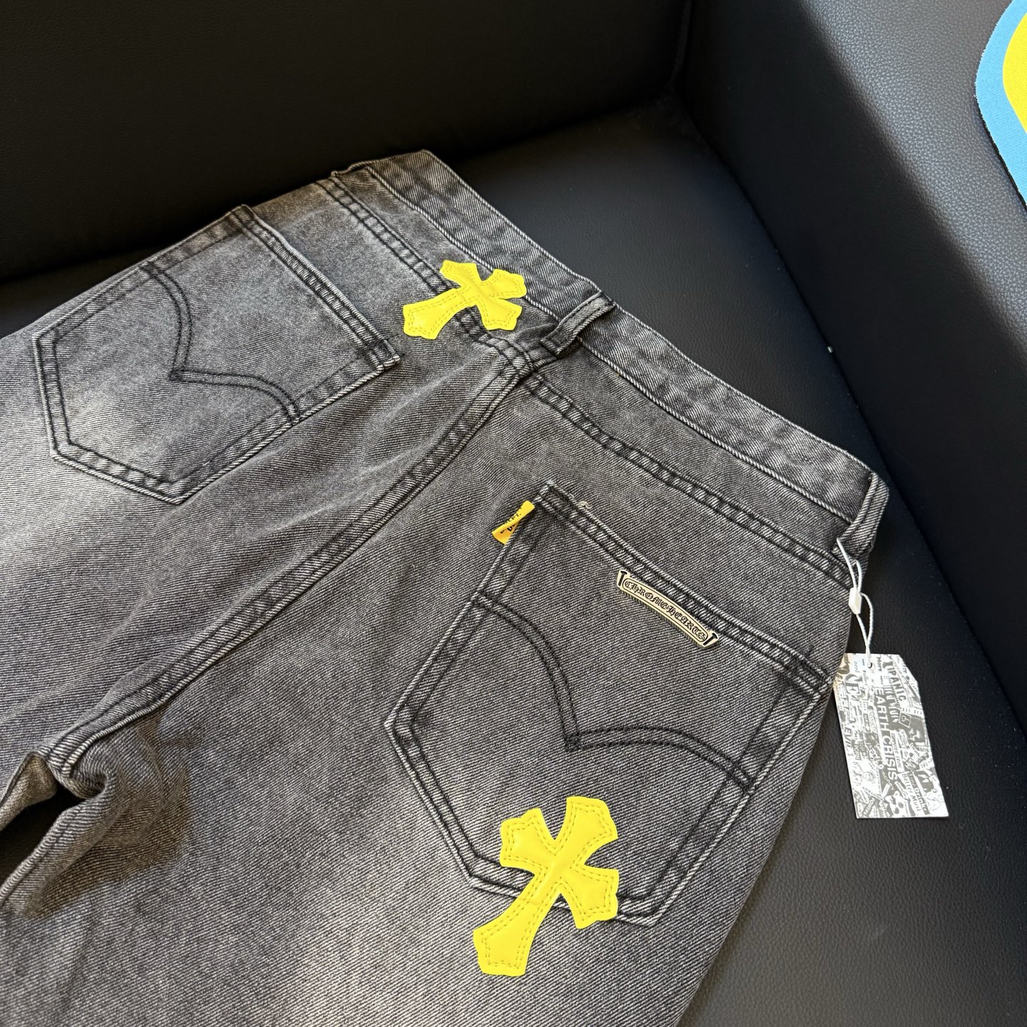 高版本Chrome hearts克罗心 x Gallery Dept 联名涂鸦彩标十字微喇牛仔裤