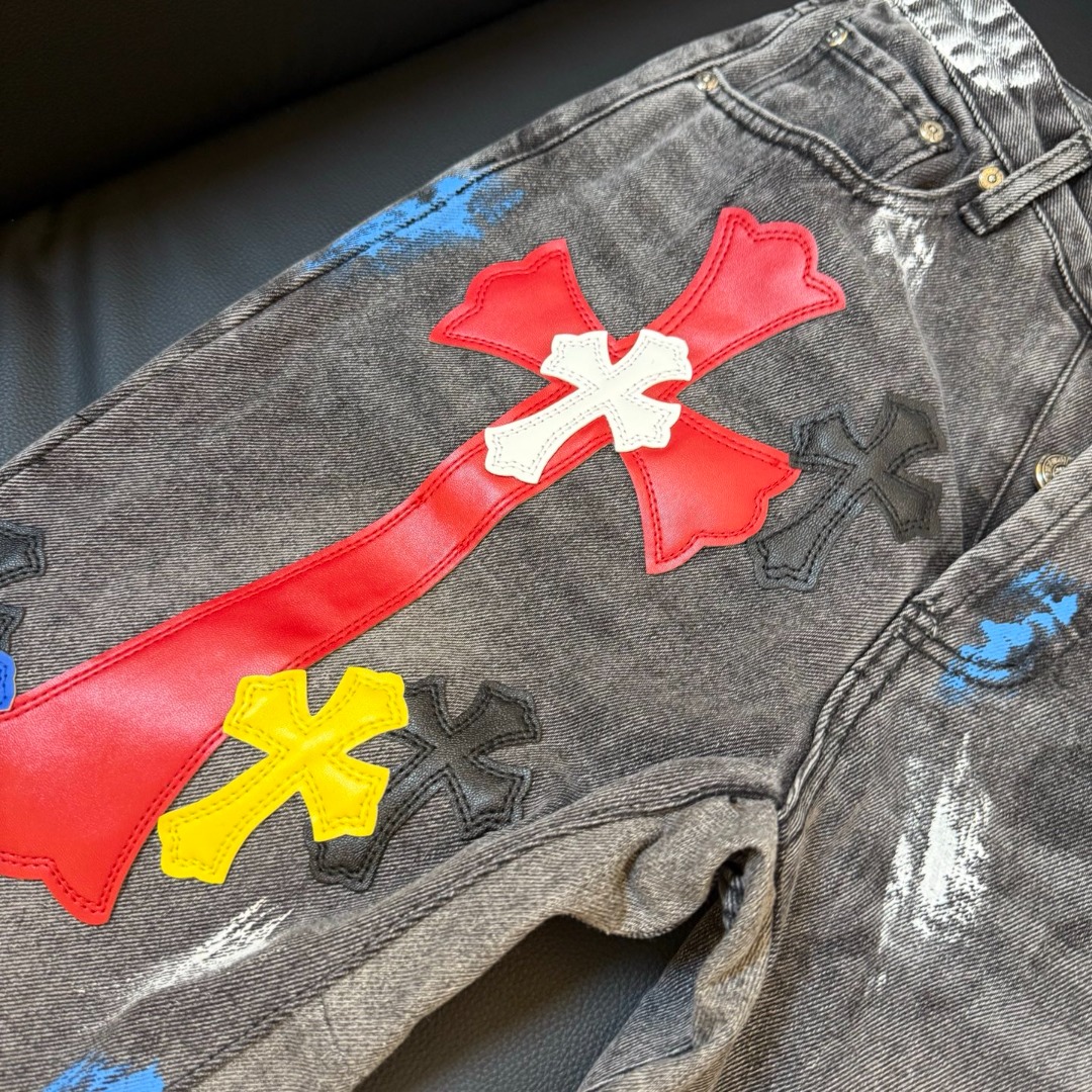 高版本Chrome hearts克罗心 x Gallery Dept 联名涂鸦彩标十字微喇牛仔裤