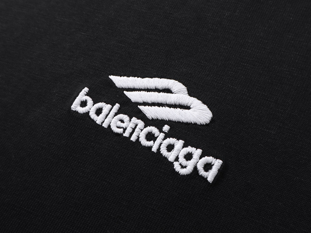 高版本BALENCIAGA/巴黎世家 刺绣字母小标短袖T恤
