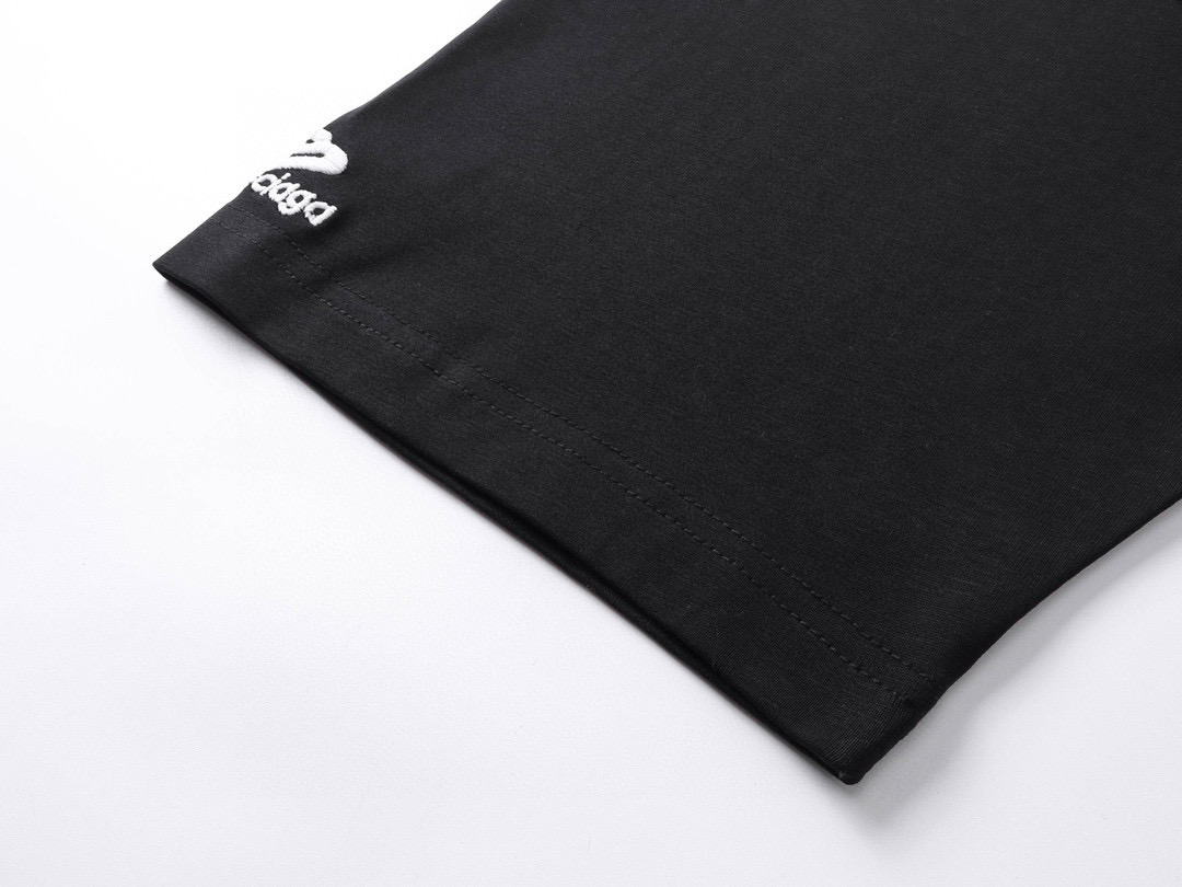 高版本BALENCIAGA/巴黎世家 刺绣字母小标短袖T恤