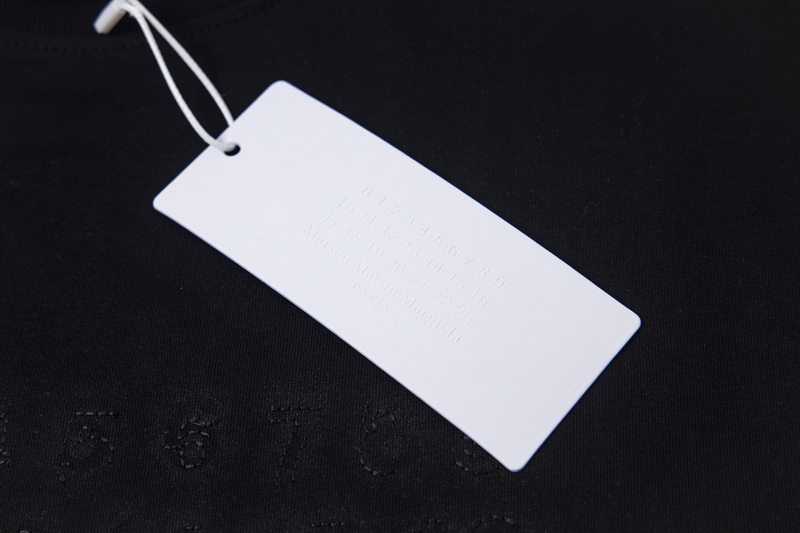 高版本MaisonMargiela/马吉拉 重影刺绣数字短袖-Chinese UA Cheap High Quatity Brand Clothes Bags handbags Sneakers wholesale wholesaler seller from China Factory suppliers Fashion Clothing Shoes best Quality Beautiful Price 高版本MaisonMargiela/马吉拉 重影刺绣数字短袖