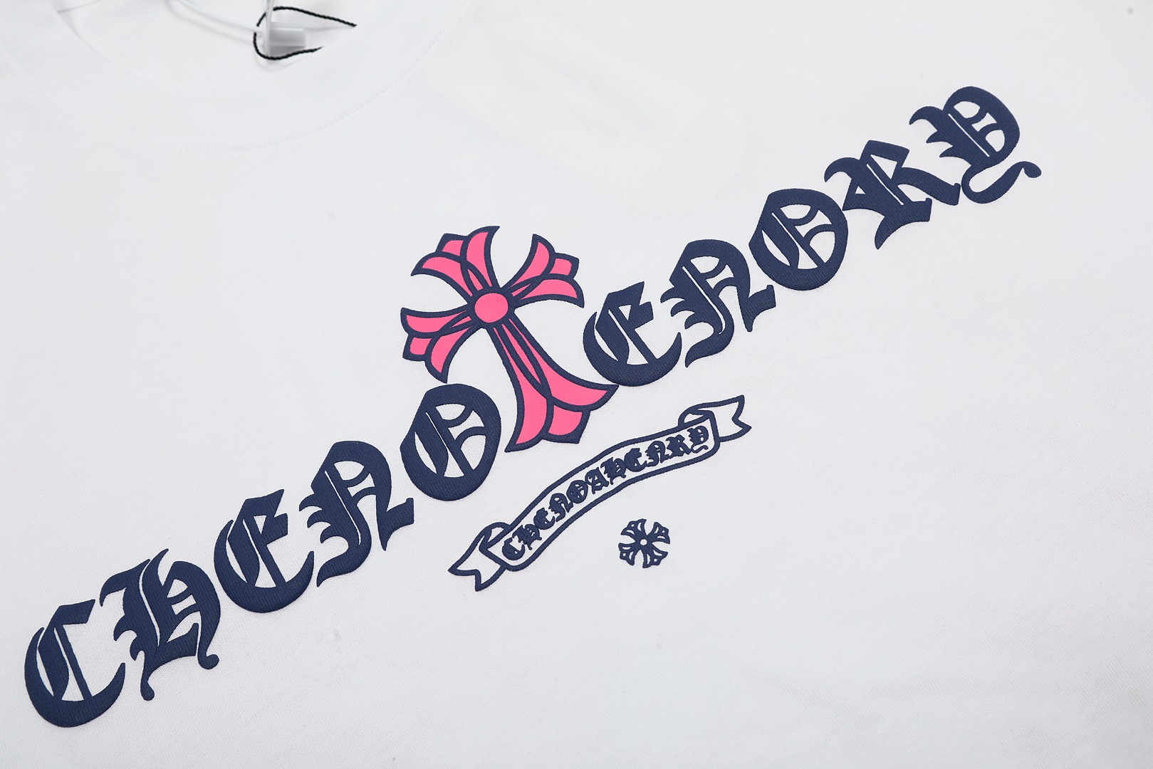 高版本Chrome Hearts克罗心 梵文十字大翅膀发泡印花短袖-Chinese UA Cheap High Quatity Brand Clothes Bags handbags Sneakers wholesale wholesaler seller from China Factory suppliers Fashion Clothing Shoes best Quality Beautiful Price 高版本Chrome Hearts克罗心 梵文十字大翅膀发泡印花短袖