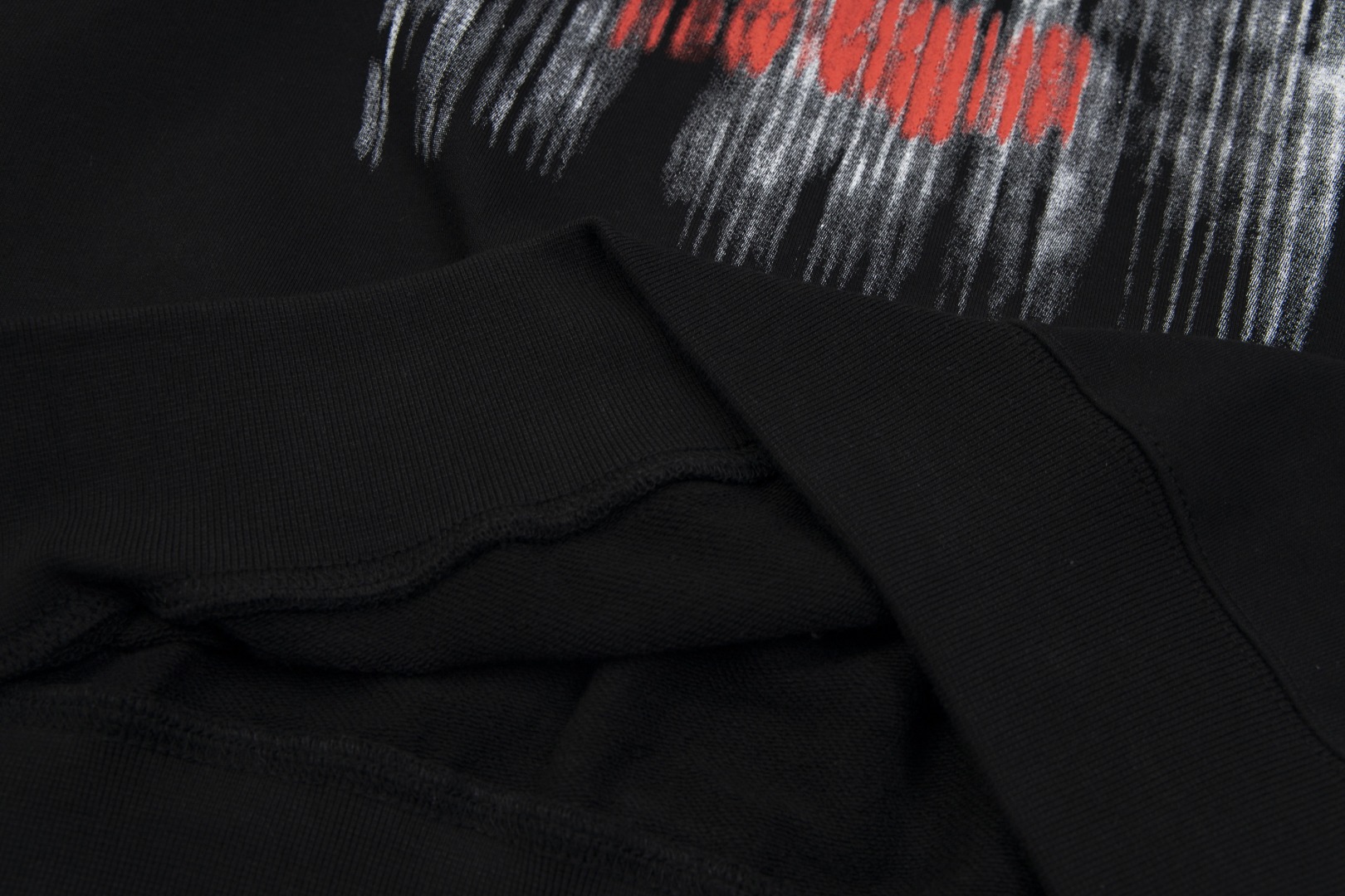 高版本MaisonMargiela/马吉拉 重影数字印花连帽卫衣