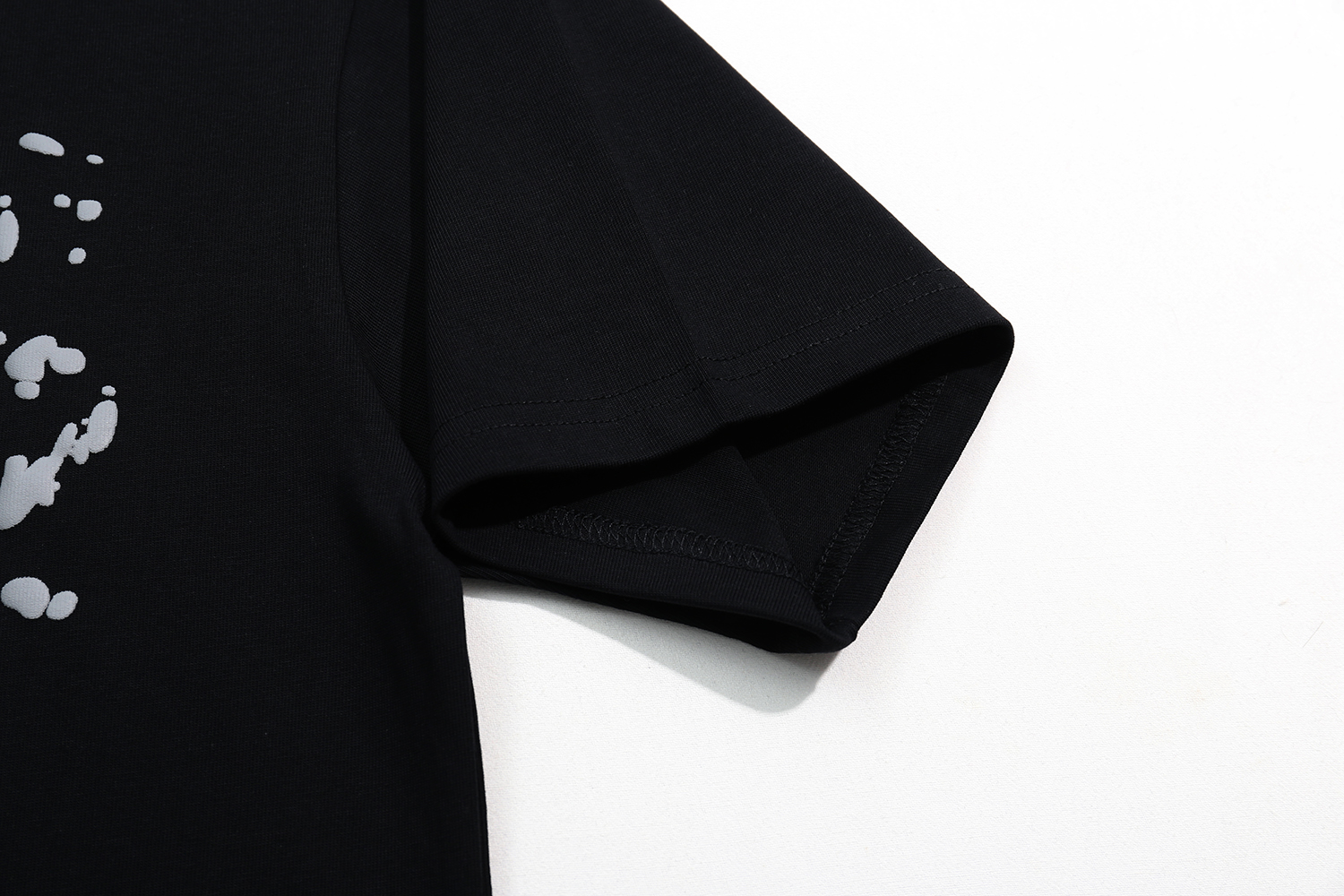 高版本MaisonMargiela/马吉拉 MM6发泡数字印花短袖-Chinese UA Cheap High Quatity Brand Clothes Bags handbags Sneakers wholesale wholesaler seller from China Factory suppliers Fashion Clothing Shoes best Quality Beautiful Price 高版本MaisonMargiela/马吉拉 MM6发泡数字印花短袖