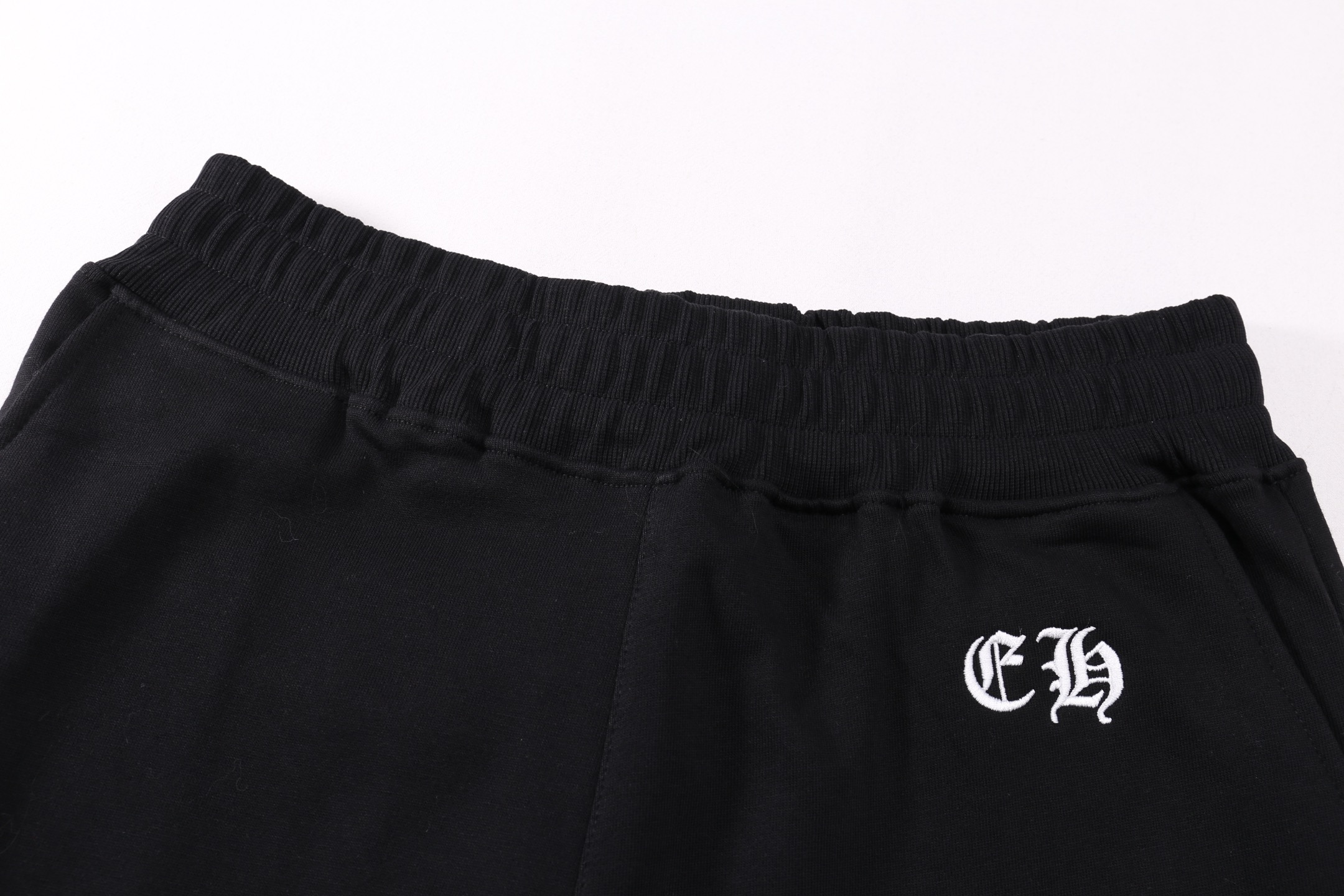 高版本Chrome Hearts克罗心 梵文刺绣短裤-Chinese UA Cheap High Quatity Brand Clothes Bags handbags Sneakers wholesale wholesaler seller from China Factory suppliers Fashion Clothing Shoes best Quality Beautiful Price 高版本Chrome Hearts克罗心 梵文刺绣短裤