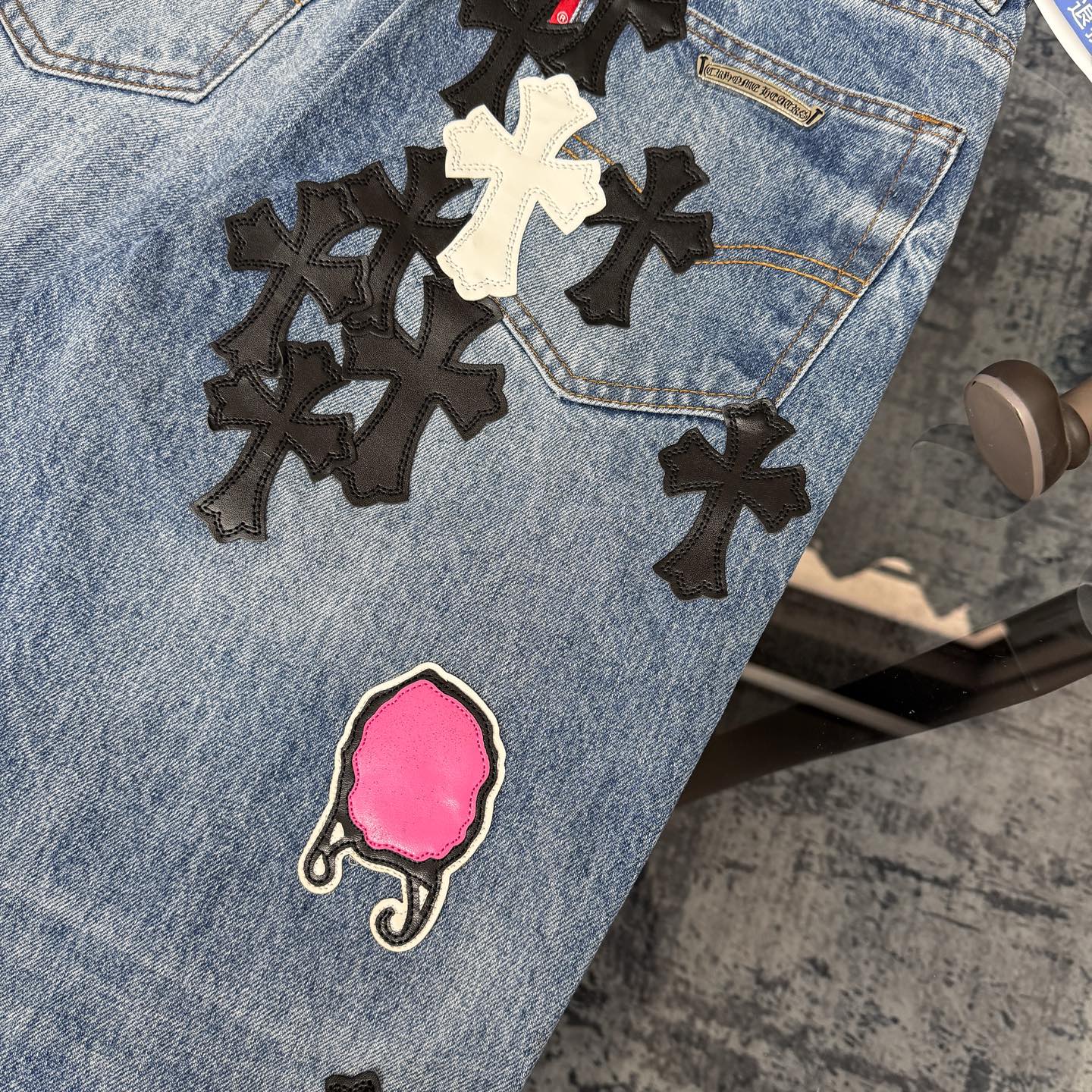 高版本Chrome hearts 克罗心 SexRecords满皮标十字做旧牛仔裤-Chinese UA Cheap High Quatity Brand Clothes Bags handbags Sneakers wholesale wholesaler seller from China Factory suppliers Fashion Clothing Shoes best Quality Beautiful Price 高版本Chrome hearts 克罗心 SexRecords满皮标十字做旧牛仔裤