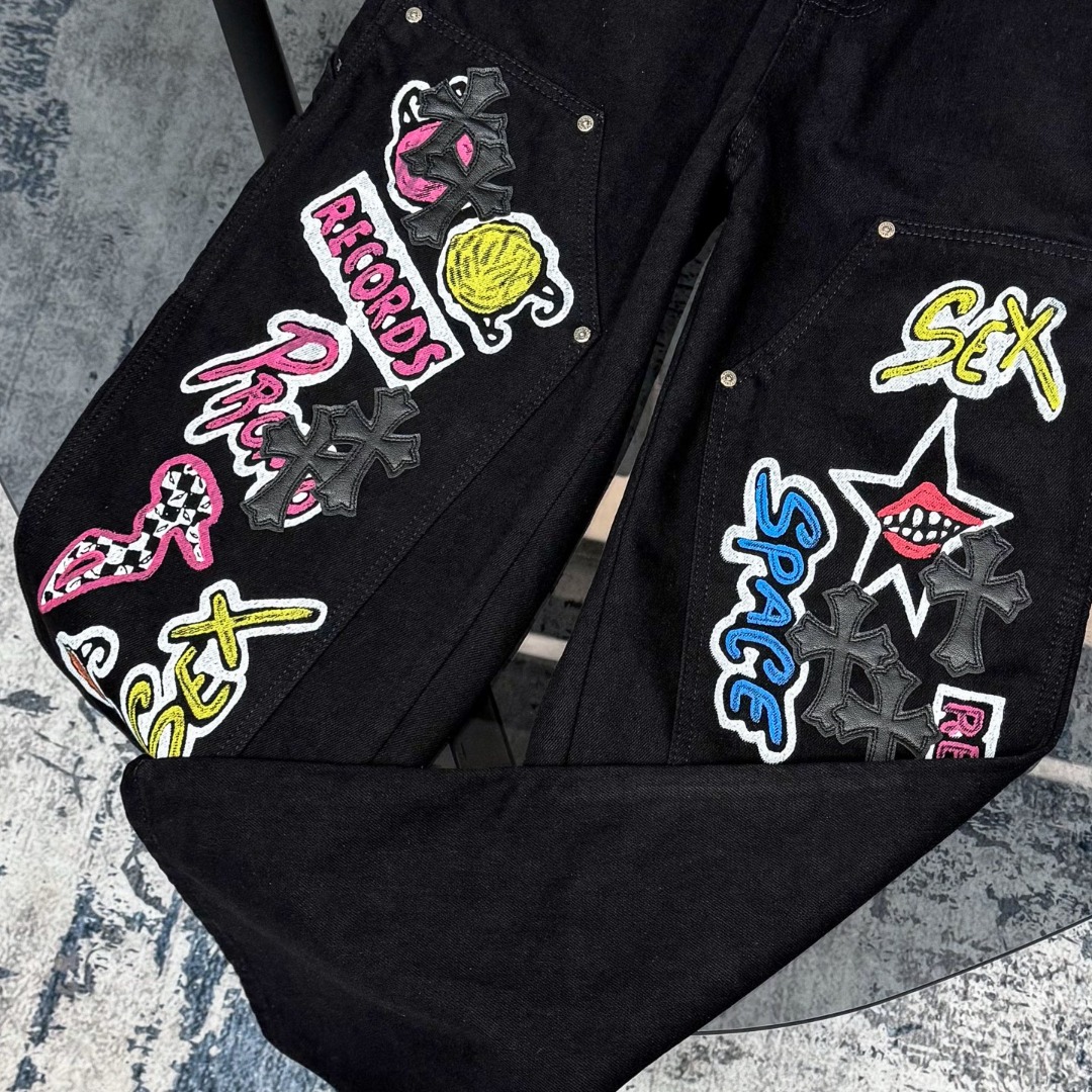高版本Chrome hearts 克罗心 SexRecords系列涂鸦伐木裤牛仔裤-Chinese UA Cheap High Quatity Brand Clothes Bags handbags Sneakers wholesale wholesaler seller from China Factory suppliers Fashion Clothing Shoes best Quality Beautiful Price 高版本Chrome hearts 克罗心 SexRecords系列涂鸦伐木裤牛仔裤