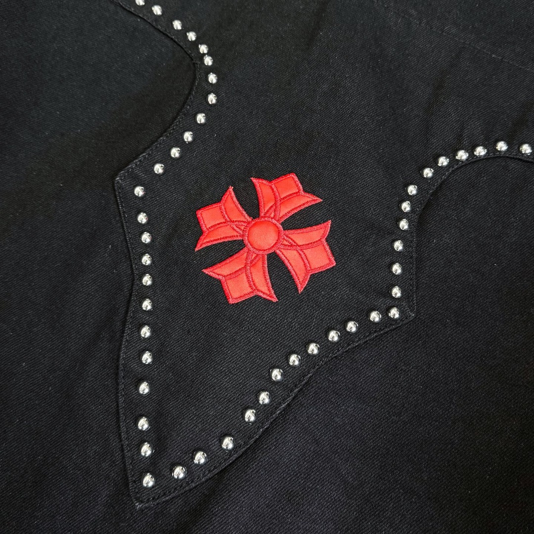 高版本Chrome Hearts克罗心 铆钉皮标十字牛仔外套-Chinese UA Cheap High Quatity Brand Clothes Bags handbags Sneakers wholesale wholesaler seller from China Factory suppliers Fashion Clothing Shoes best Quality Beautiful Price 高版本Chrome Hearts克罗心 铆钉皮标十字牛仔外套