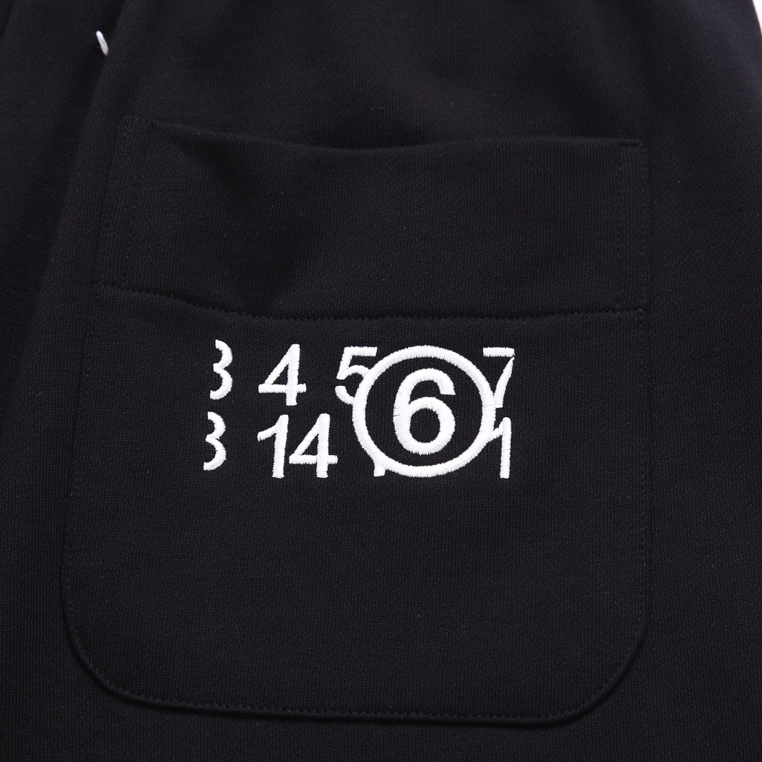 高版本MaisonMargiela/马吉拉 数字刺绣短裤