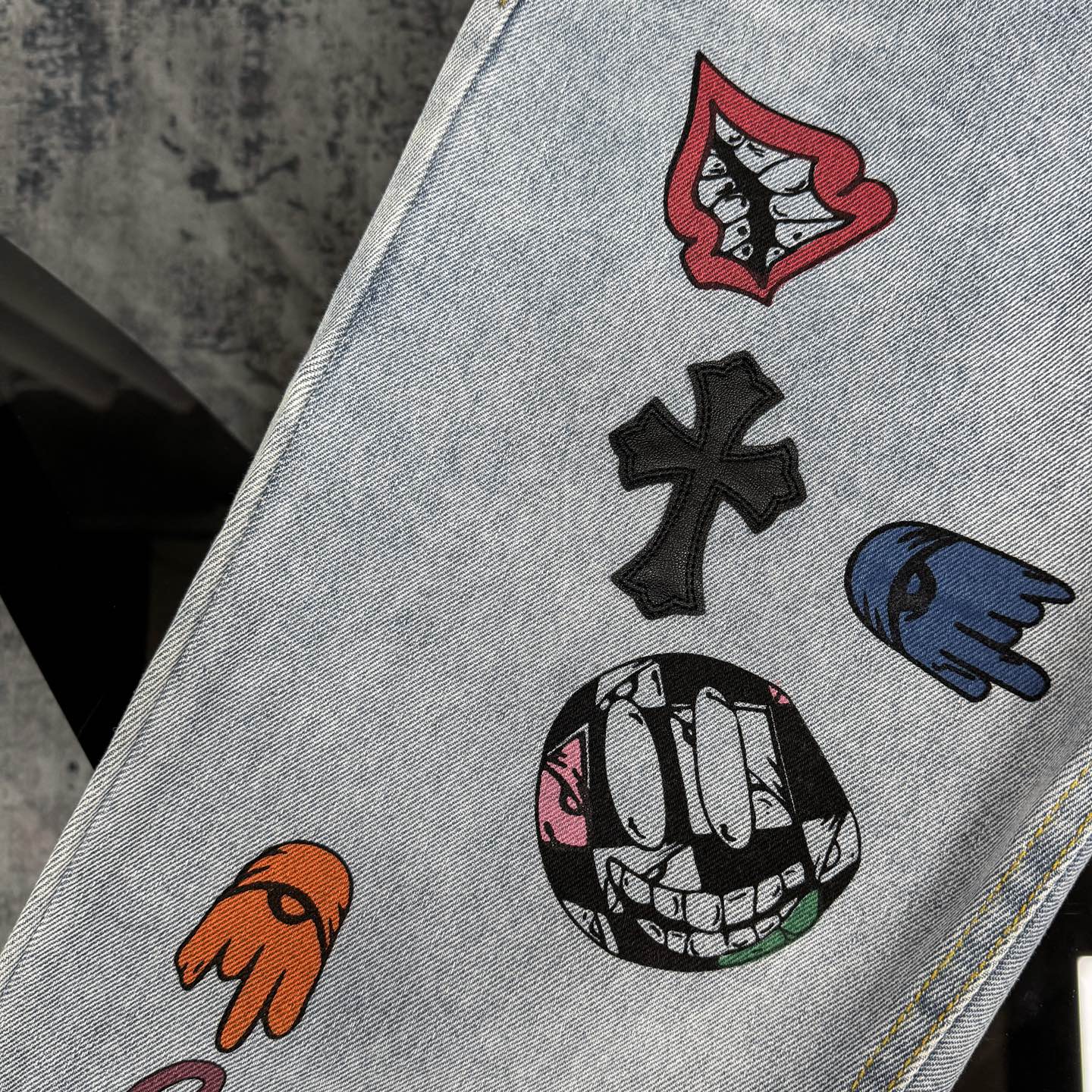 高版本Chrome hearts克罗心 搞怪涂鸦水洗做旧牛仔裤