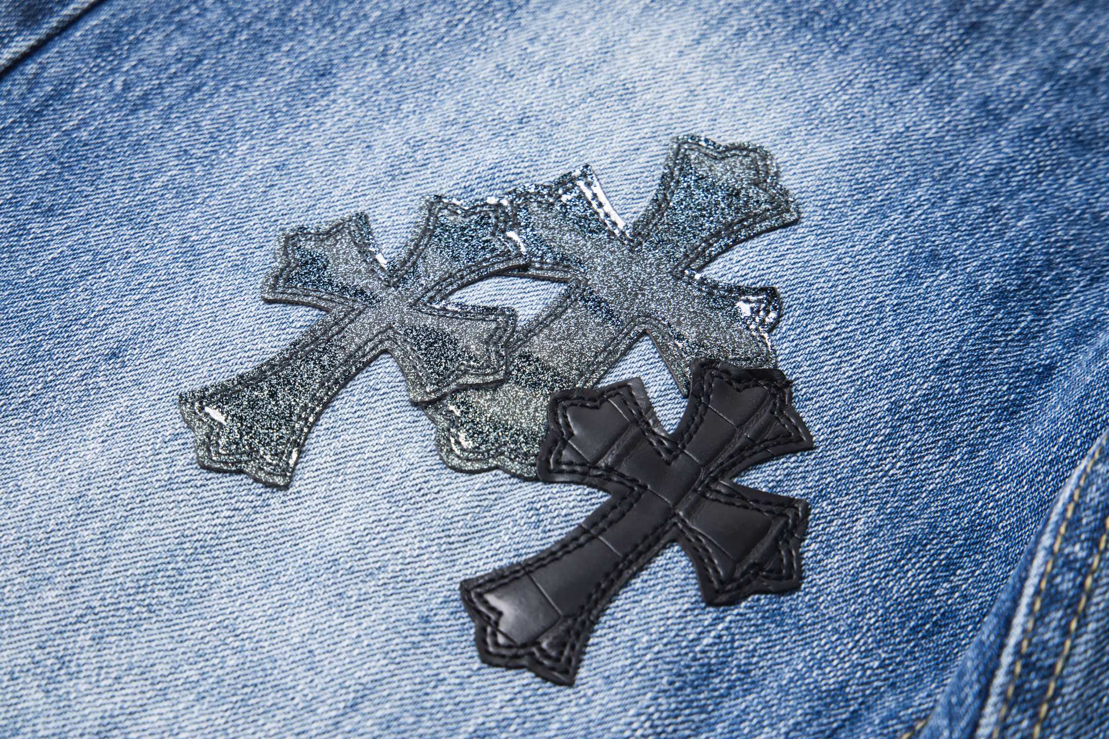高版本Chrome Hearts克罗心 星空皮标十字水洗做旧牛仔裤