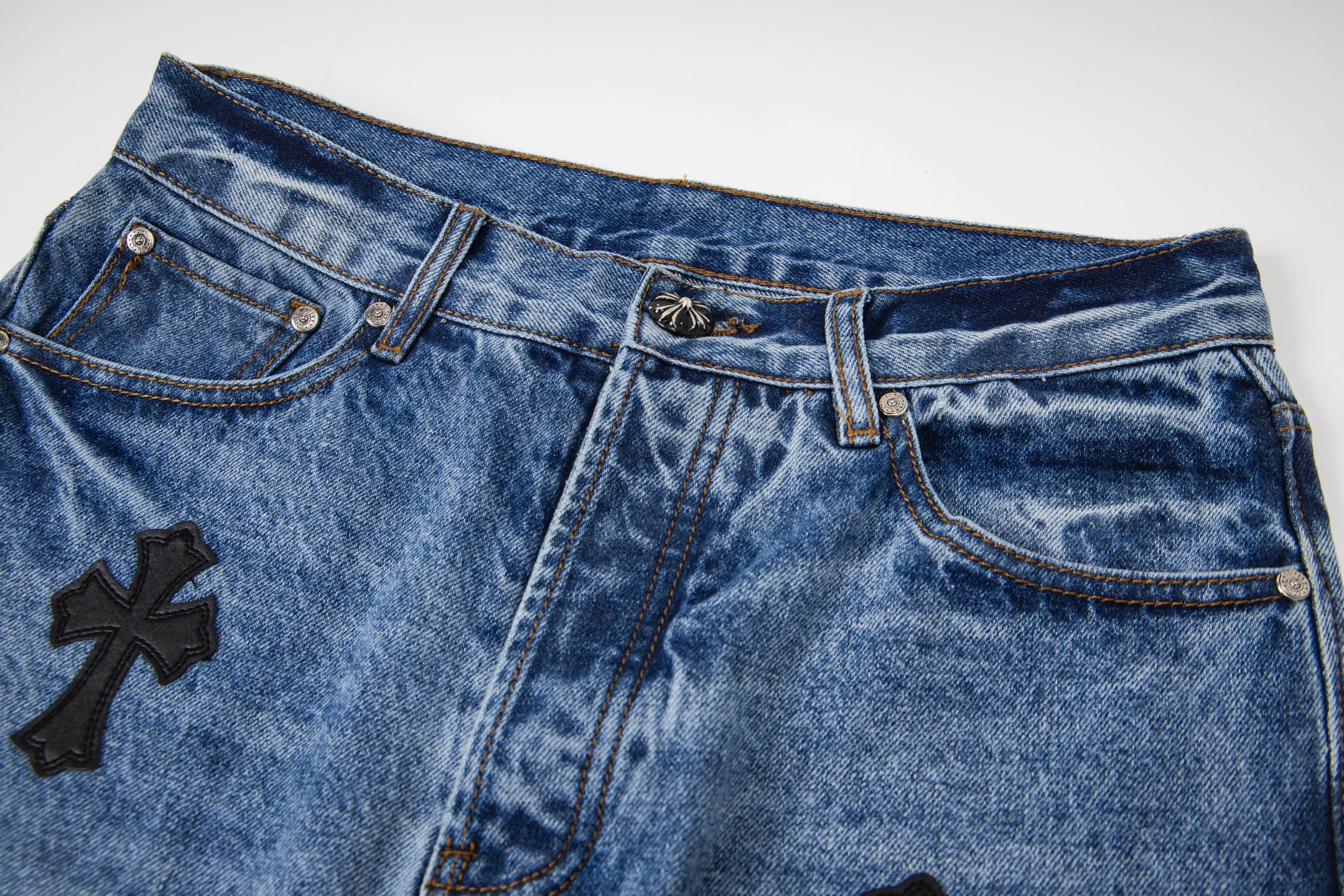 高版本Chrome Hearts克罗心 刺绣皮标十字水洗牛仔裤
