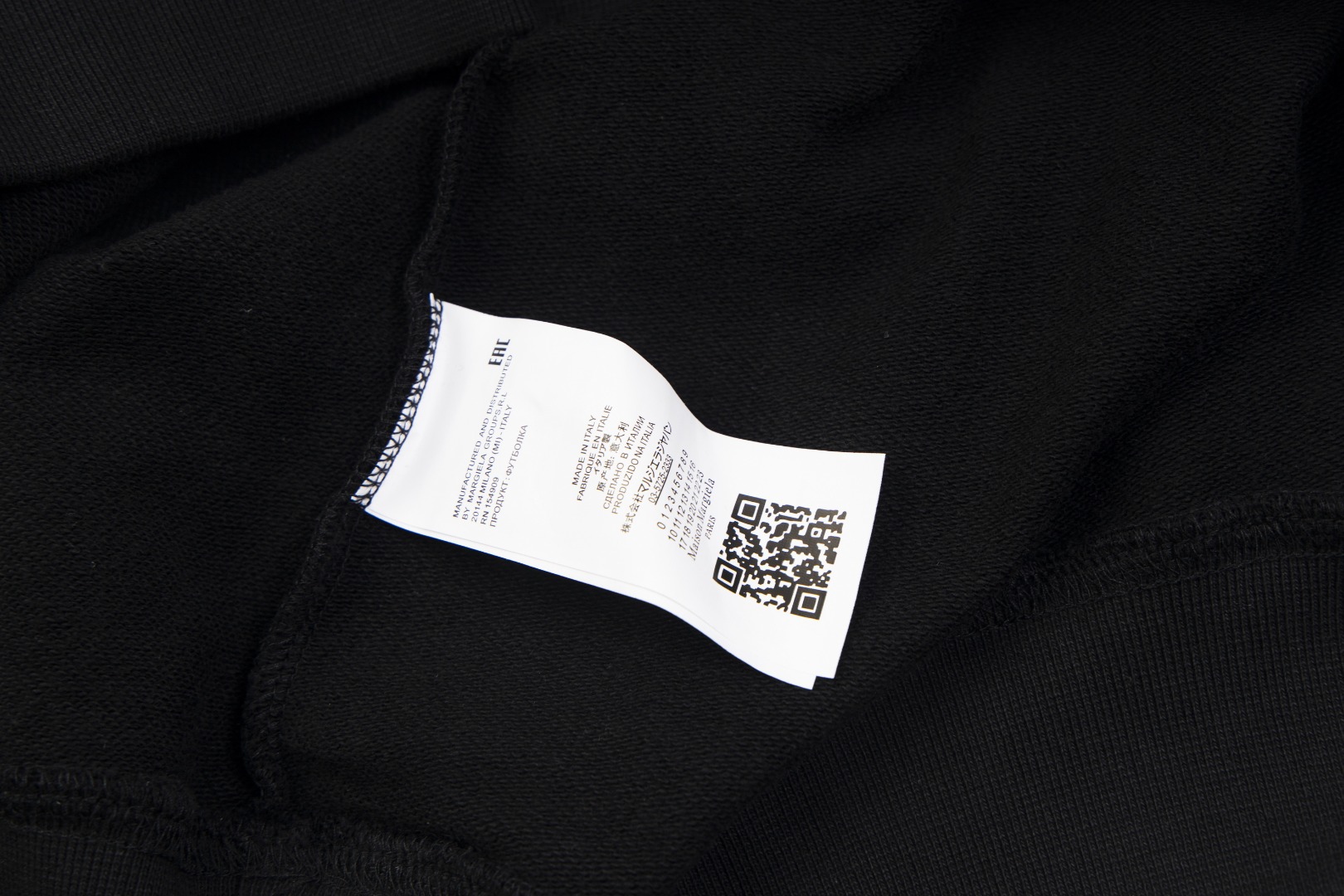 高版本MaisonMargiela/马吉拉 胸前刺绣后背破洞数字连帽卫衣