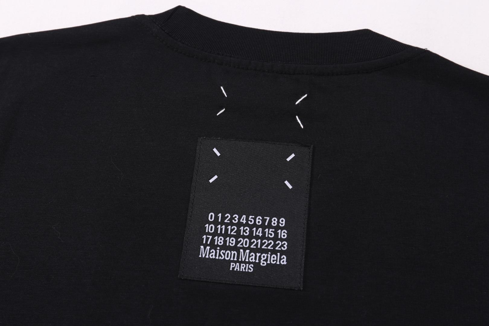 高版本MaisonMargiela/马吉拉 数字胶带印花短袖