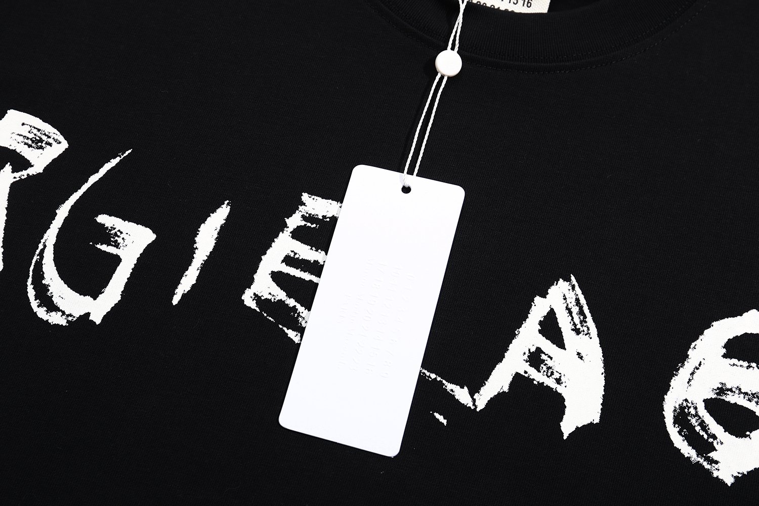 高版本MaisonMargiela/马吉拉 MM6涂鸦印花短袖-Chinese UA Cheap High Quatity Brand Clothes Bags handbags Sneakers wholesale wholesaler seller from China Factory suppliers Fashion Clothing Shoes best Quality Beautiful Price 高版本MaisonMargiela/马吉拉 MM6涂鸦印花短袖