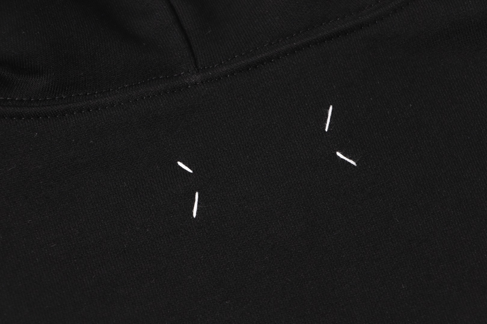 高版本MaisonMargiela/马吉拉 刺绣数字字母连帽卫衣