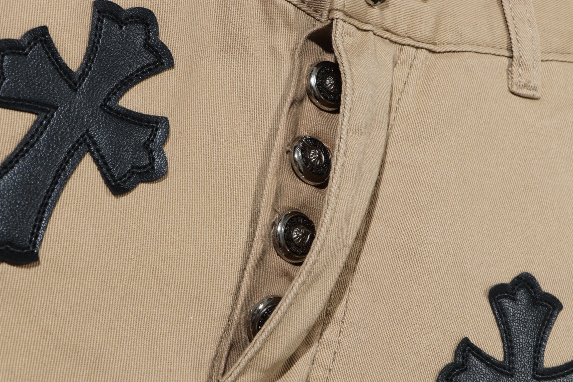 高版本Chrome Hearts克罗心 卡其色皮标十字牛仔裤-Chinese UA Cheap High Quatity Brand Clothes Bags handbags Sneakers wholesale wholesaler seller from China Factory suppliers Fashion Clothing Shoes best Quality Beautiful Price 高版本Chrome Hearts克罗心 卡其色皮标十字牛仔裤