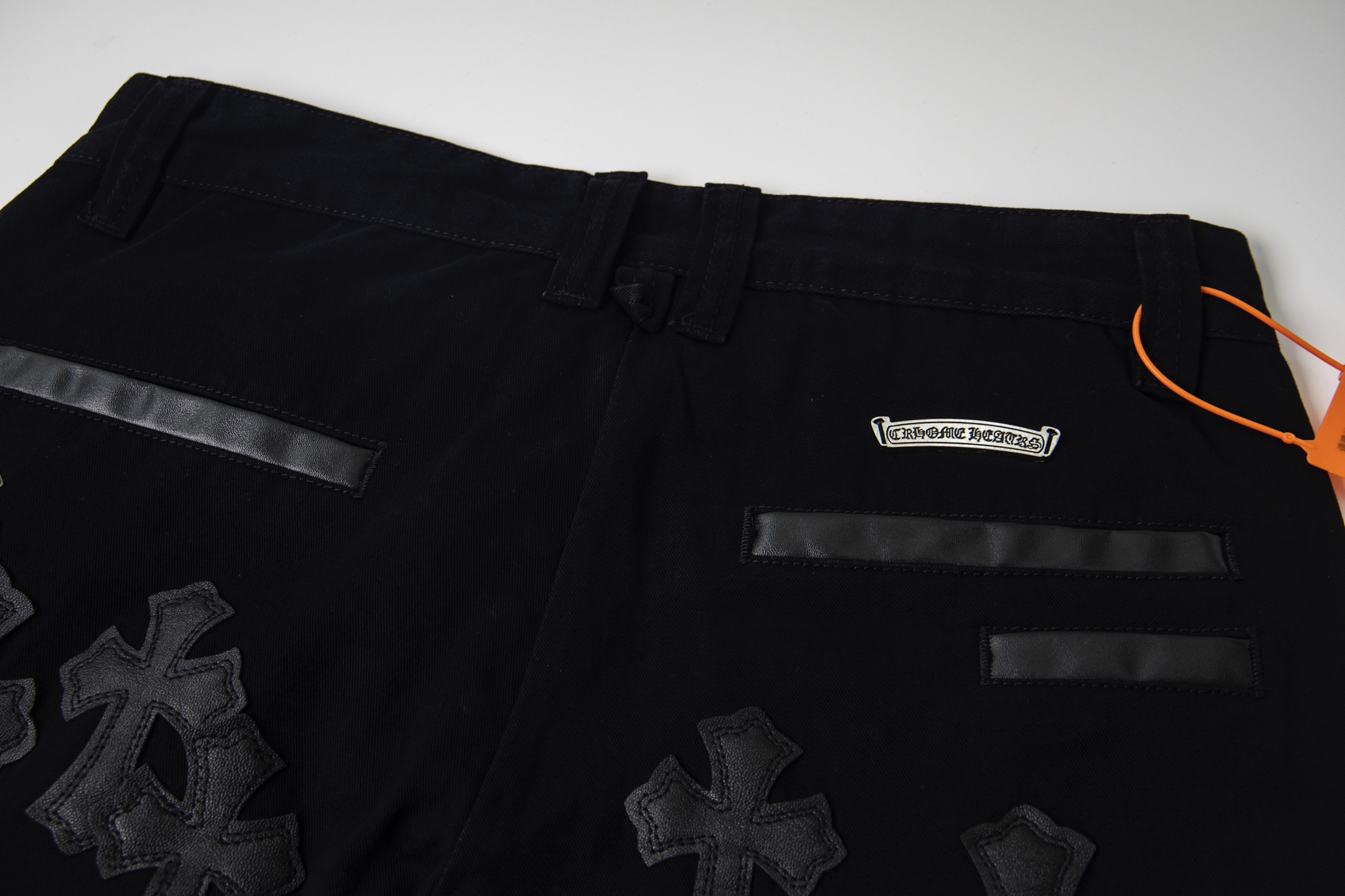 高版本Chrome Hearts克罗心 重叠皮标十字牛仔裤-Chinese UA Cheap High Quatity Brand Clothes Bags handbags Sneakers wholesale wholesaler seller from China Factory suppliers Fashion Clothing Shoes best Quality Beautiful Price 高版本Chrome Hearts克罗心 重叠皮标十字牛仔裤