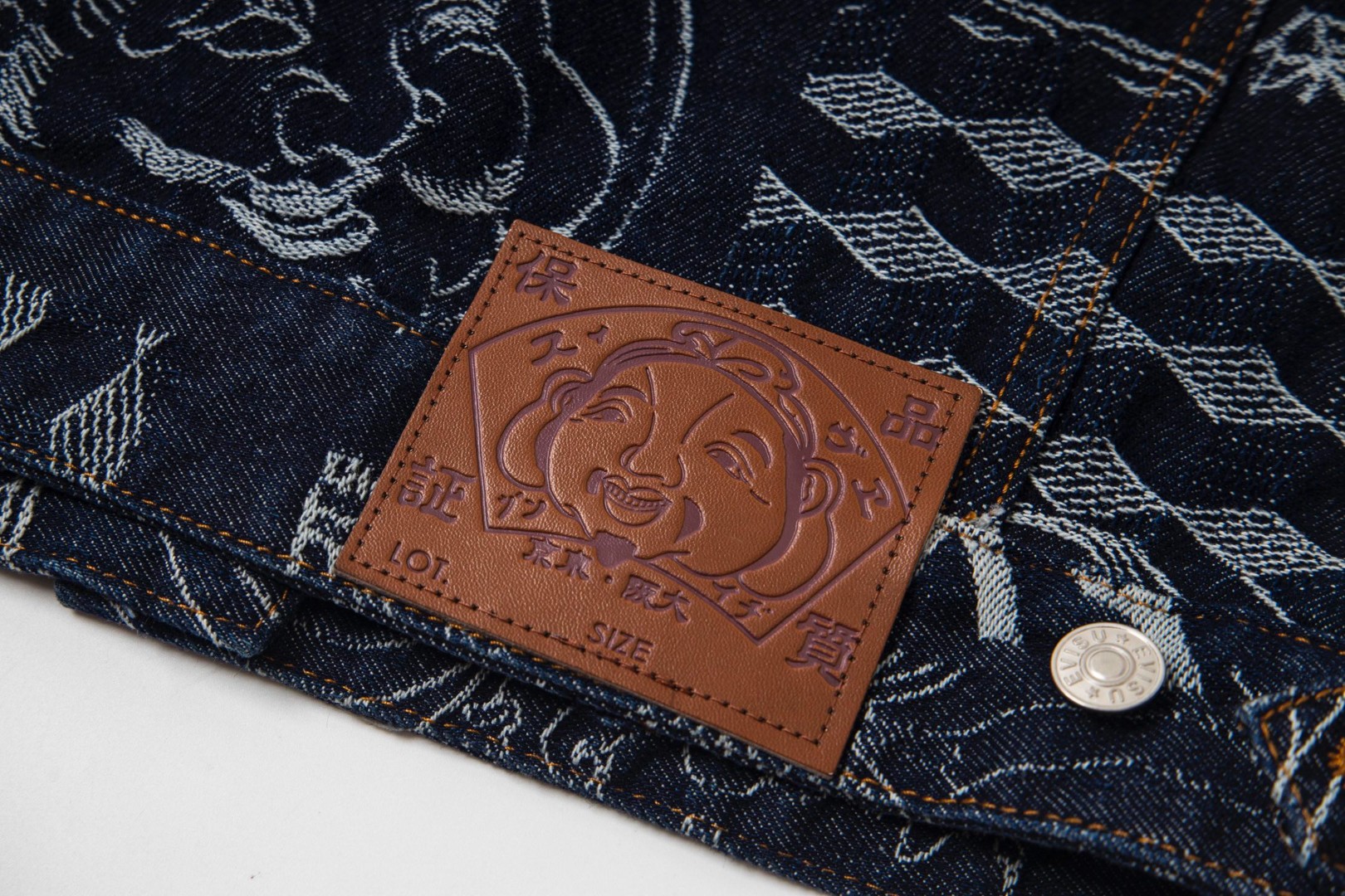 高版本EVISU福神 满印提花刺绣锦鲤龙纹牛仔外套 男女同款。23FW套家花满印牛仔主打款-Chinese UA Cheap High Quatity Brand Clothes Bags handbags Sneakers wholesale wholesaler seller from China Factory suppliers Fashion Clothing Shoes best Quality Beautiful Price 高版本EVISU福神 满印提花刺绣锦鲤龙纹牛仔外套 男女同款。23FW套家花满印牛仔主打款