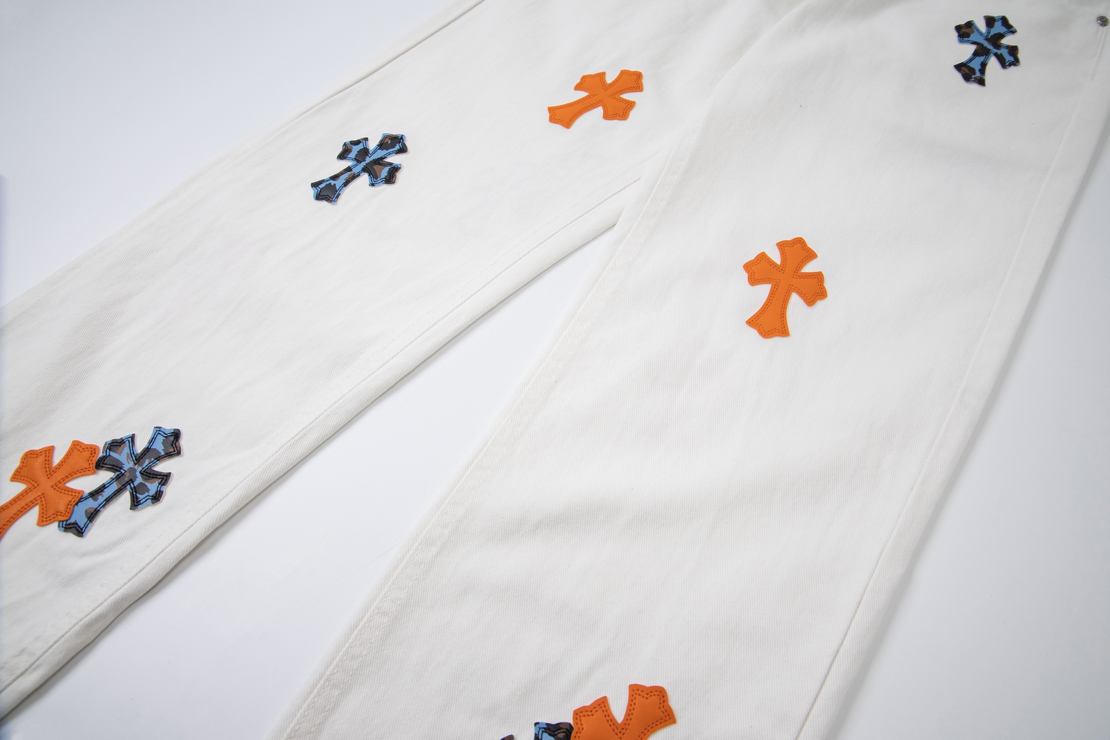 高版本Chrome Hearts克罗心 St Barth限定橙蓝豹纹皮标十字牛仔裤