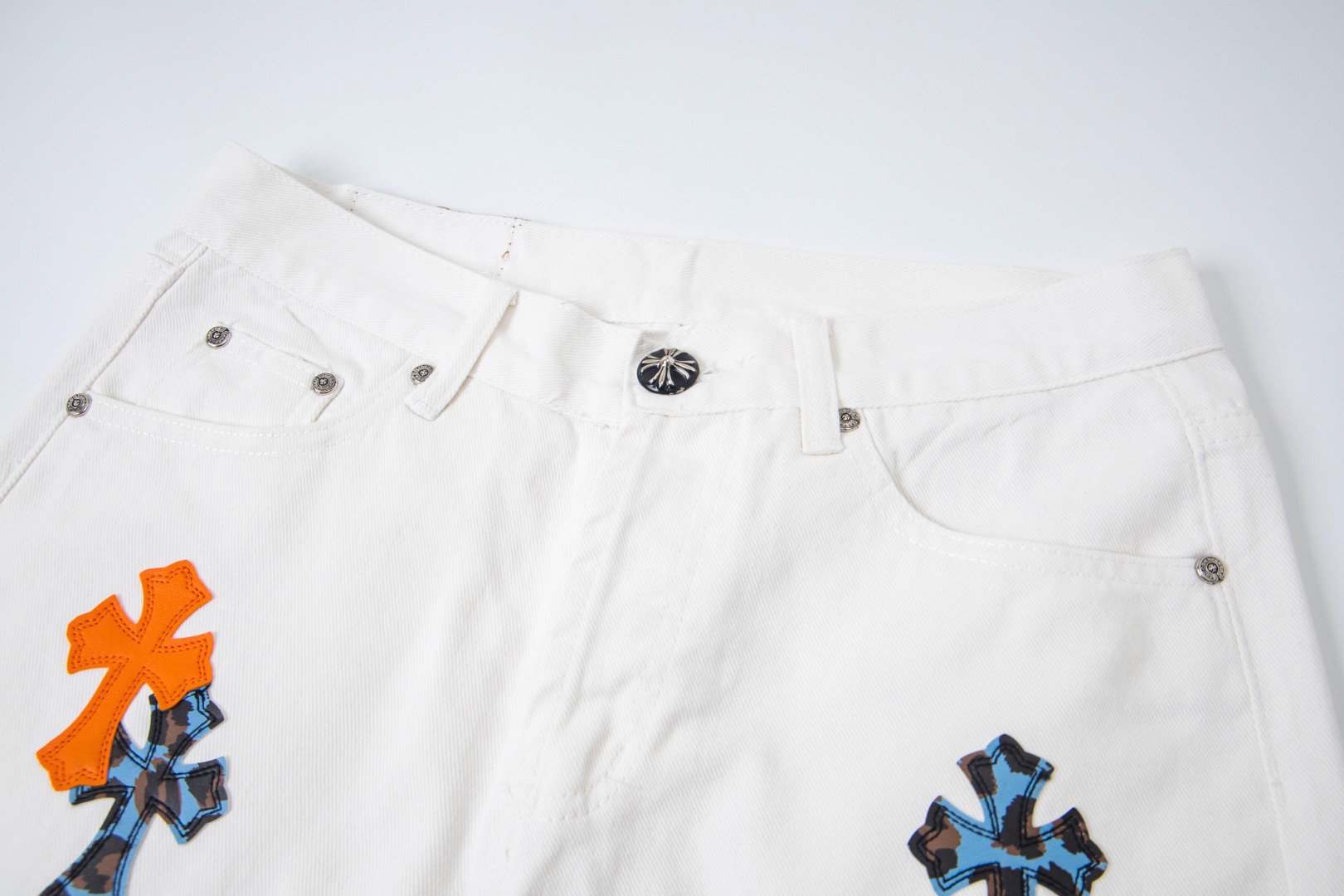 高版本Chrome Hearts克罗心 St Barth限定橙蓝豹纹皮标十字牛仔裤