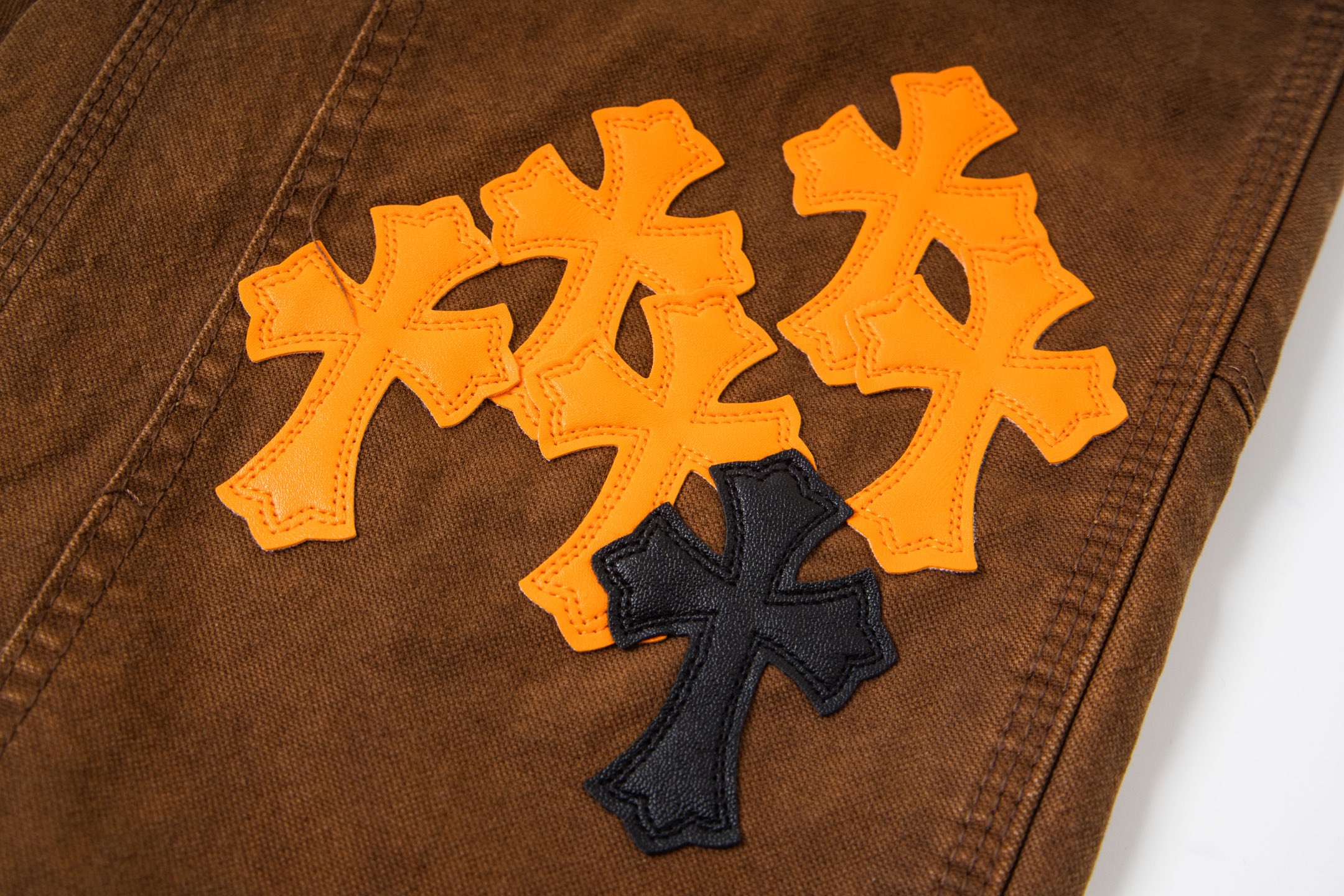 高版本Chrome hearts克罗心 橘黑拼皮做旧伐木裤牛仔裤-Chinese UA Cheap High Quatity Brand Clothes Bags handbags Sneakers wholesale wholesaler seller from China Factory suppliers Fashion Clothing Shoes best Quality Beautiful Price 高版本Chrome hearts克罗心 橘黑拼皮做旧伐木裤牛仔裤