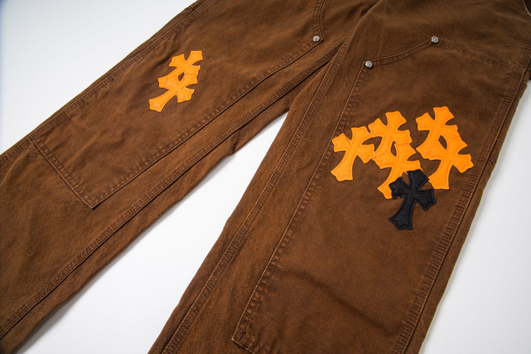 高版本Chrome hearts克罗心 橘黑拼皮做旧伐木裤牛仔裤-Chinese UA Cheap High Quatity Brand Clothes Bags handbags Sneakers wholesale wholesaler seller from China Factory suppliers Fashion Clothing Shoes best Quality Beautiful Price 高版本Chrome hearts克罗心 橘黑拼皮做旧伐木裤牛仔裤