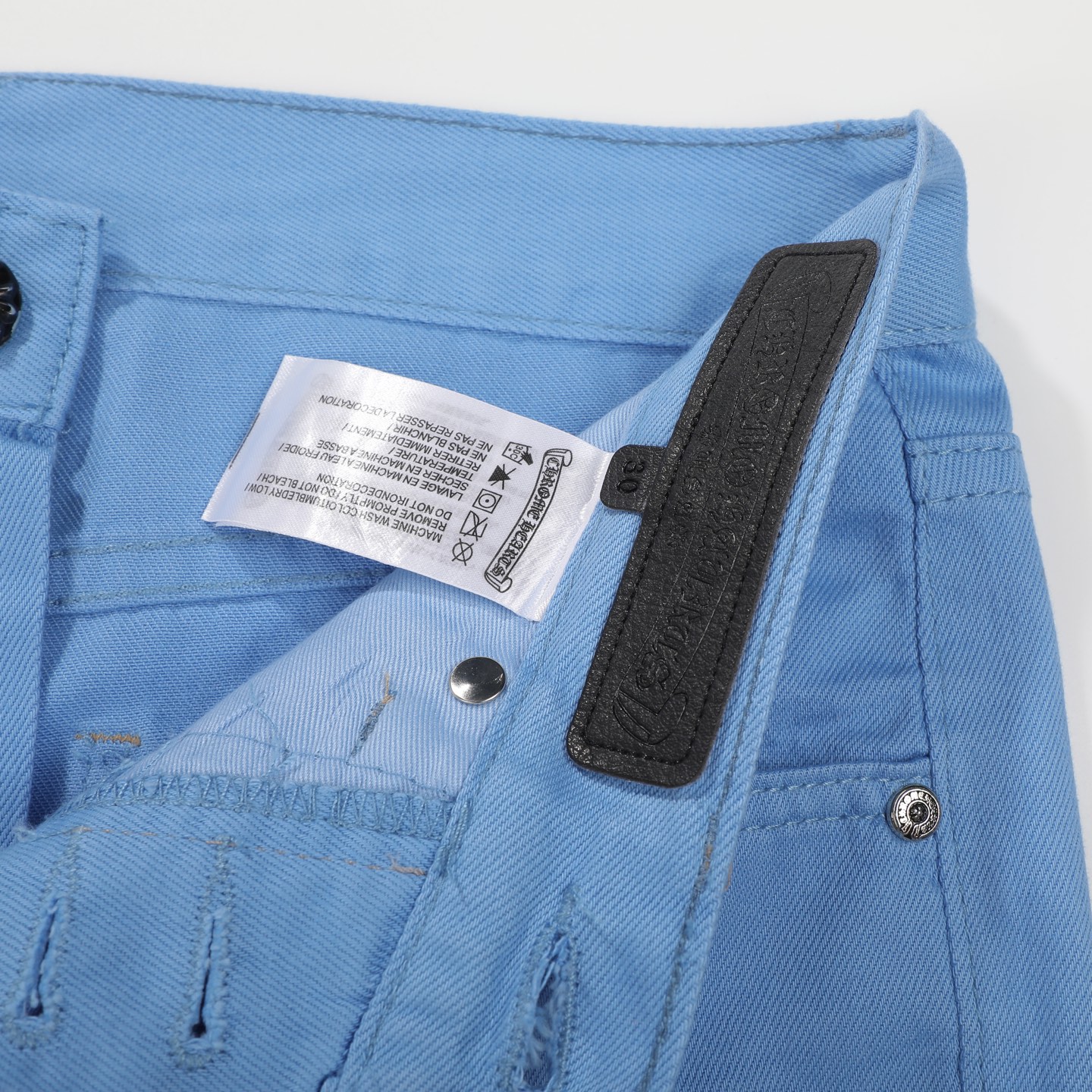 高版本Chrome Hearts克罗心 多巴胺配色冰蓝皮标十字牛仔裤-Chinese UA Cheap High Quatity Brand Clothes Bags handbags Sneakers wholesale wholesaler seller from China Factory suppliers Fashion Clothing Shoes best Quality Beautiful Price 高版本Chrome Hearts克罗心 多巴胺配色冰蓝皮标十字牛仔裤