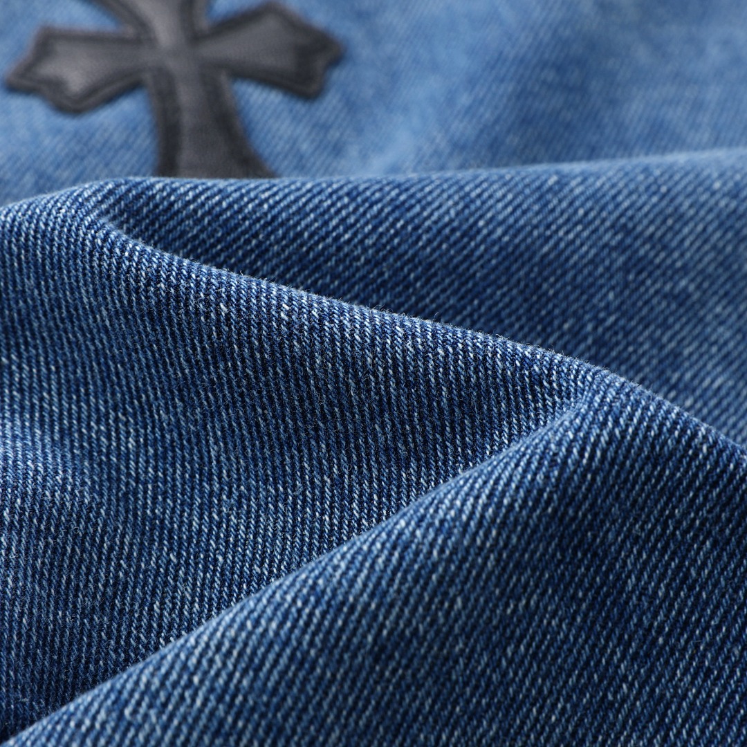 高版本Chrome Hearts克罗心 皮标十字水洗牛仔裤-Chinese UA Cheap High Quatity Brand Clothes Bags handbags Sneakers wholesale wholesaler seller from China Factory suppliers Fashion Clothing Shoes best Quality Beautiful Price 高版本Chrome Hearts克罗心 皮标十字水洗牛仔裤